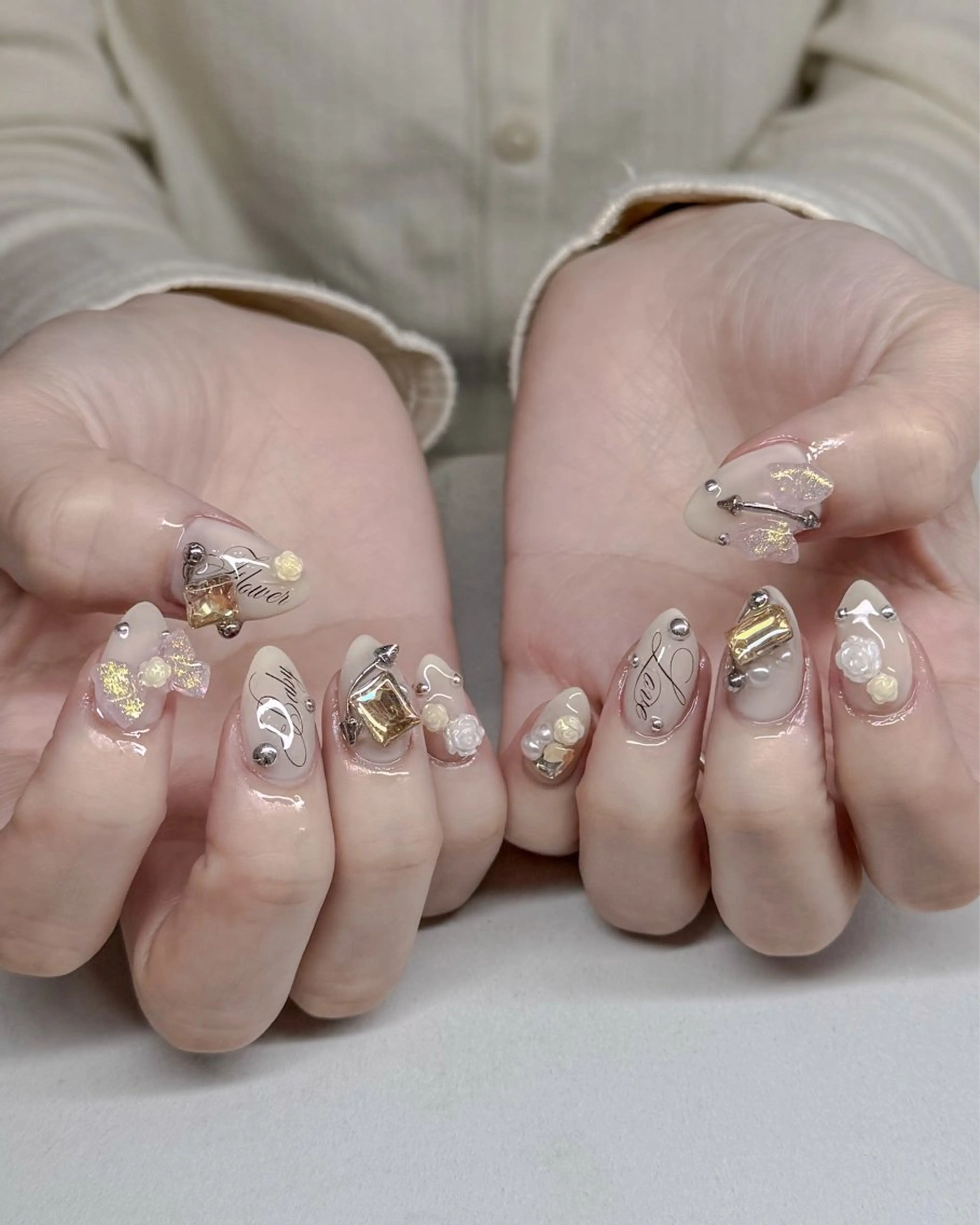 ネイル num-fi Aiのネイルデザイン