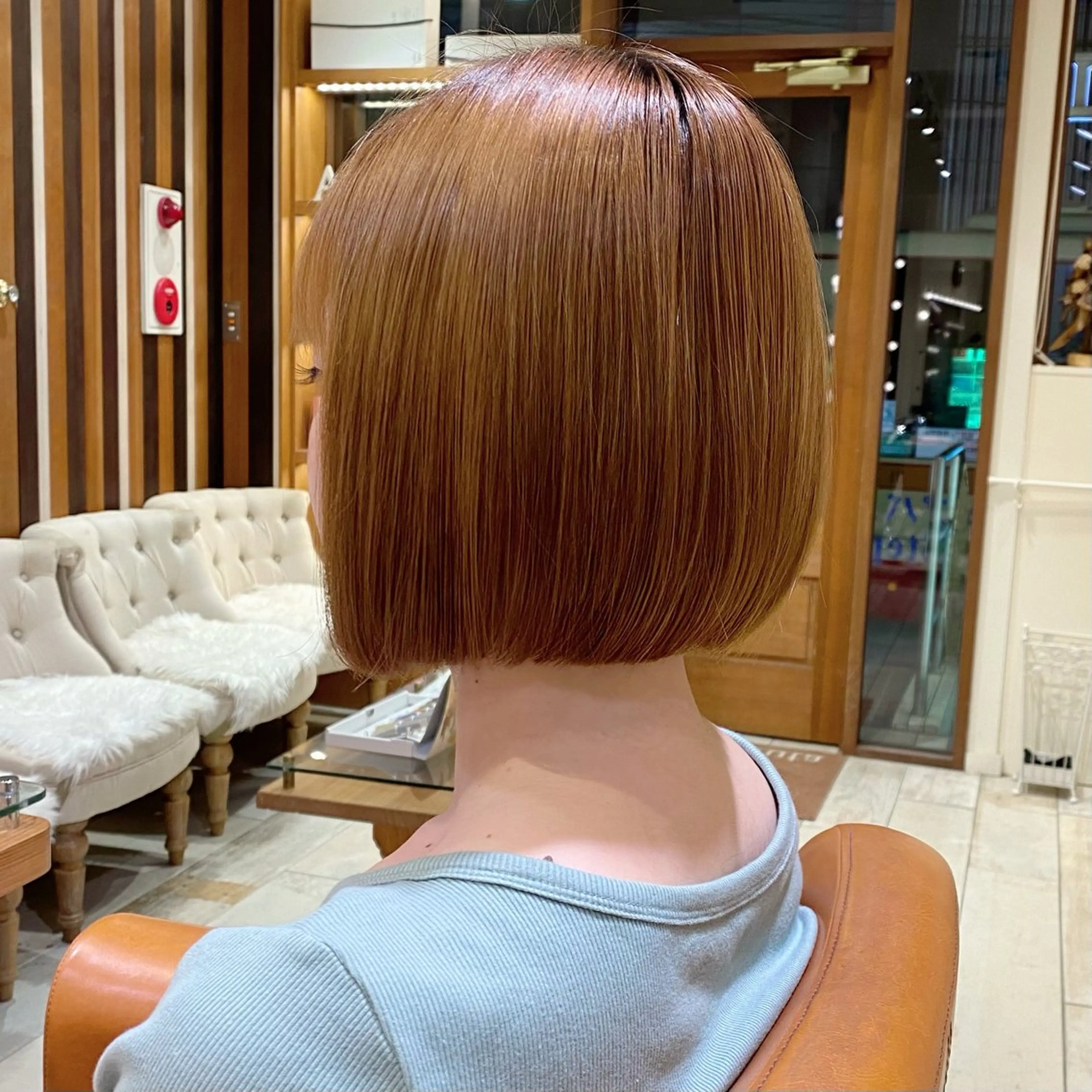 ショート ボブ カット 🌸小島友梨香🌸 ブリーチカラーのヘアスタイル