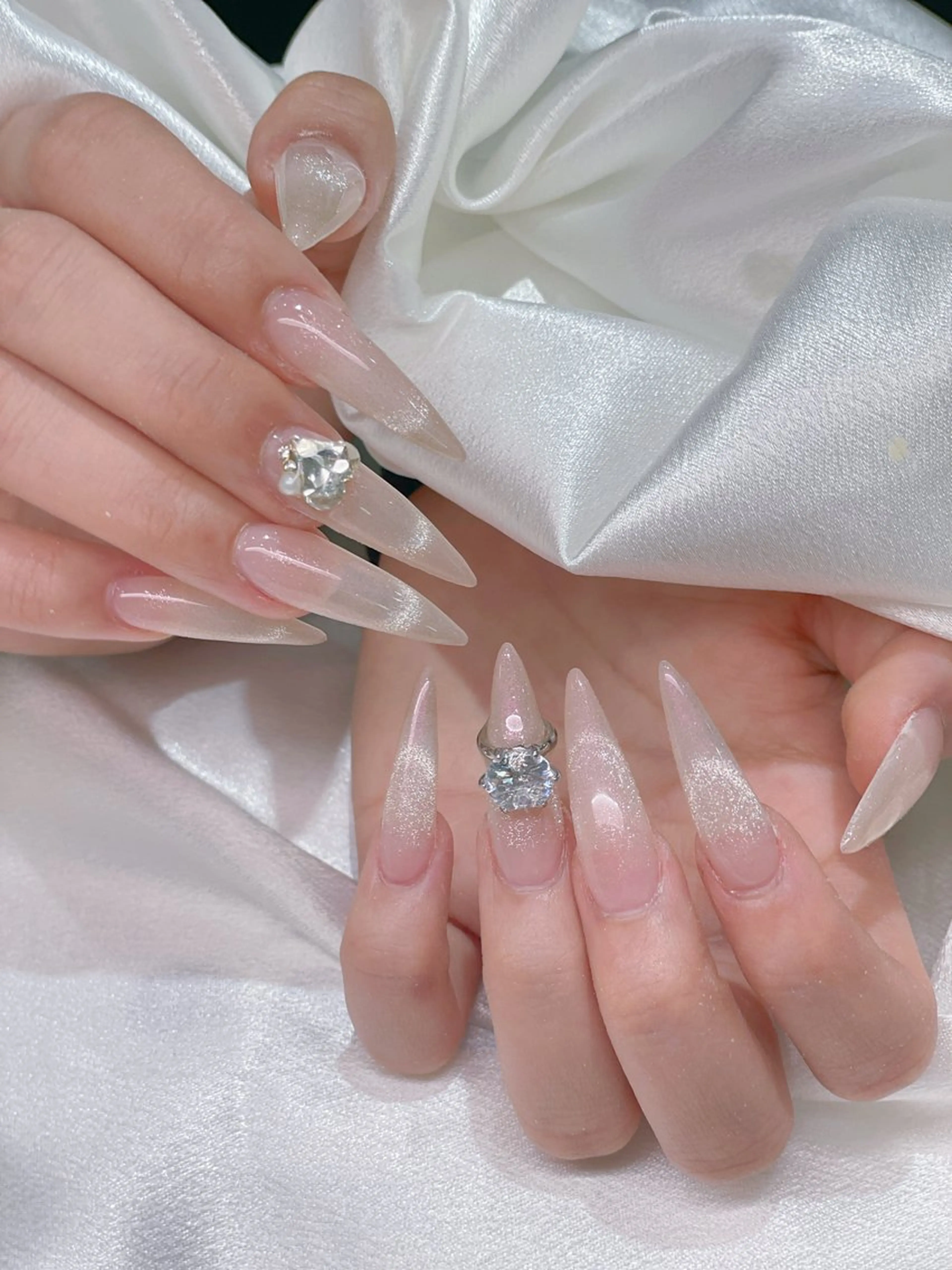 ネイル オーロラネイル ブルー チークネイル 長さ出し フットネイル MOCHI 新大久保のネイルデザイン