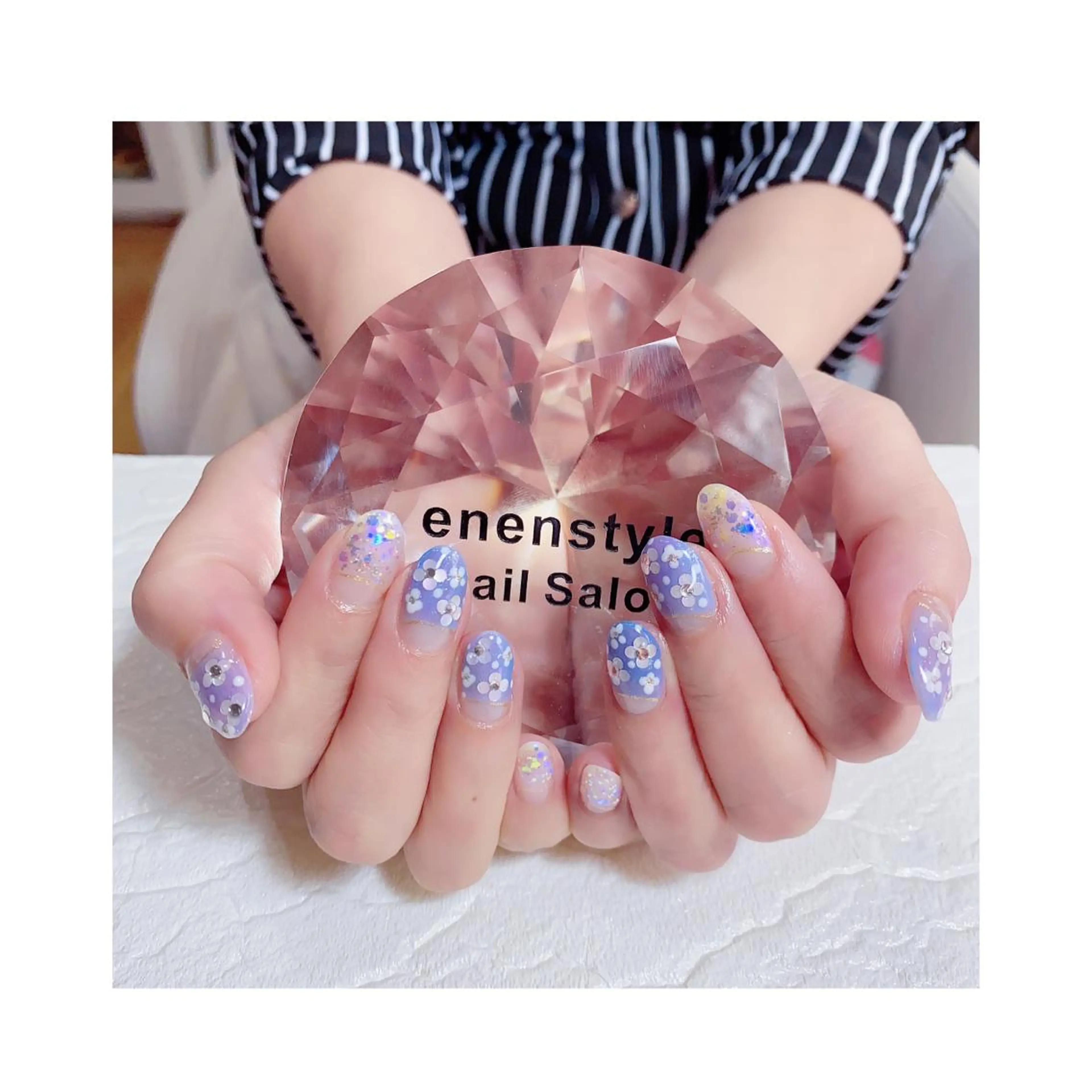 ミディアム ネイル ハンドネイル 👑enen style👑のネイルデザイン