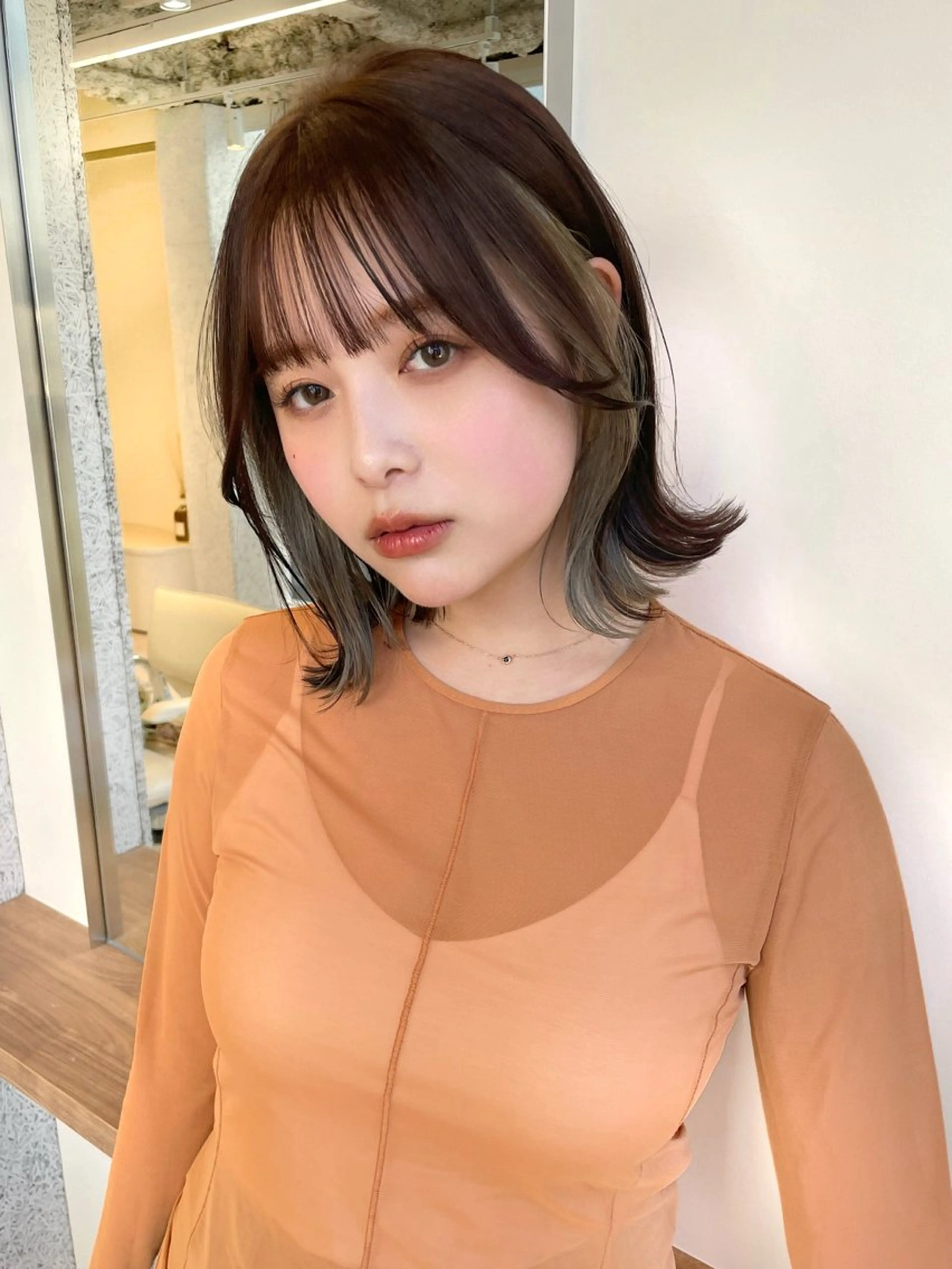 ミディアム カラー 切りっぱなしボブ ボブレイヤー ボブ くびれヘア 顔まわりレイヤー カット ヘアカラー 結べるレイヤーボブ くびれLady表参道のヘアスタイル