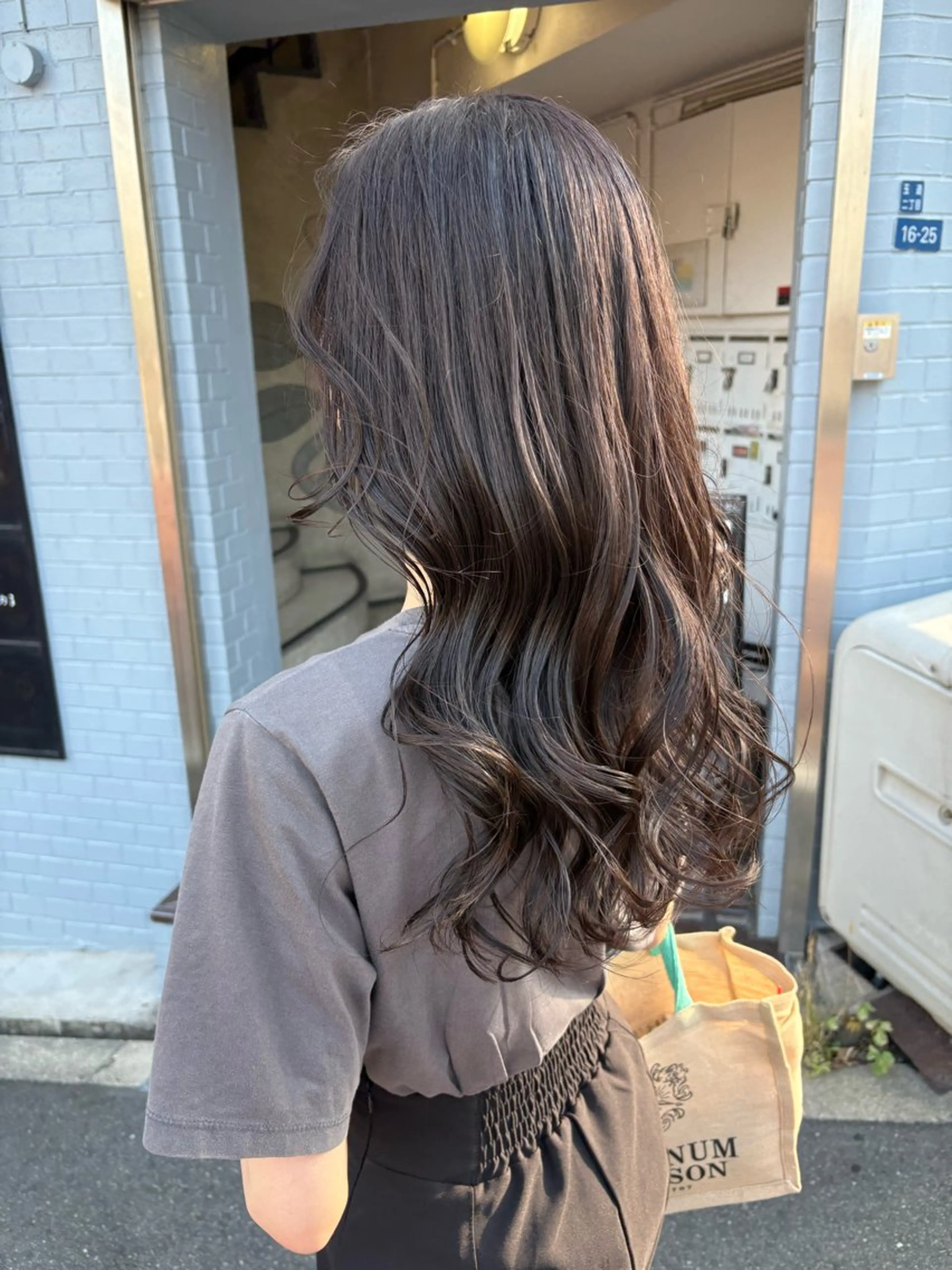 ロング カット ヘアカラー トリートメント 藤倉なつみ /玉造のヘアスタイル