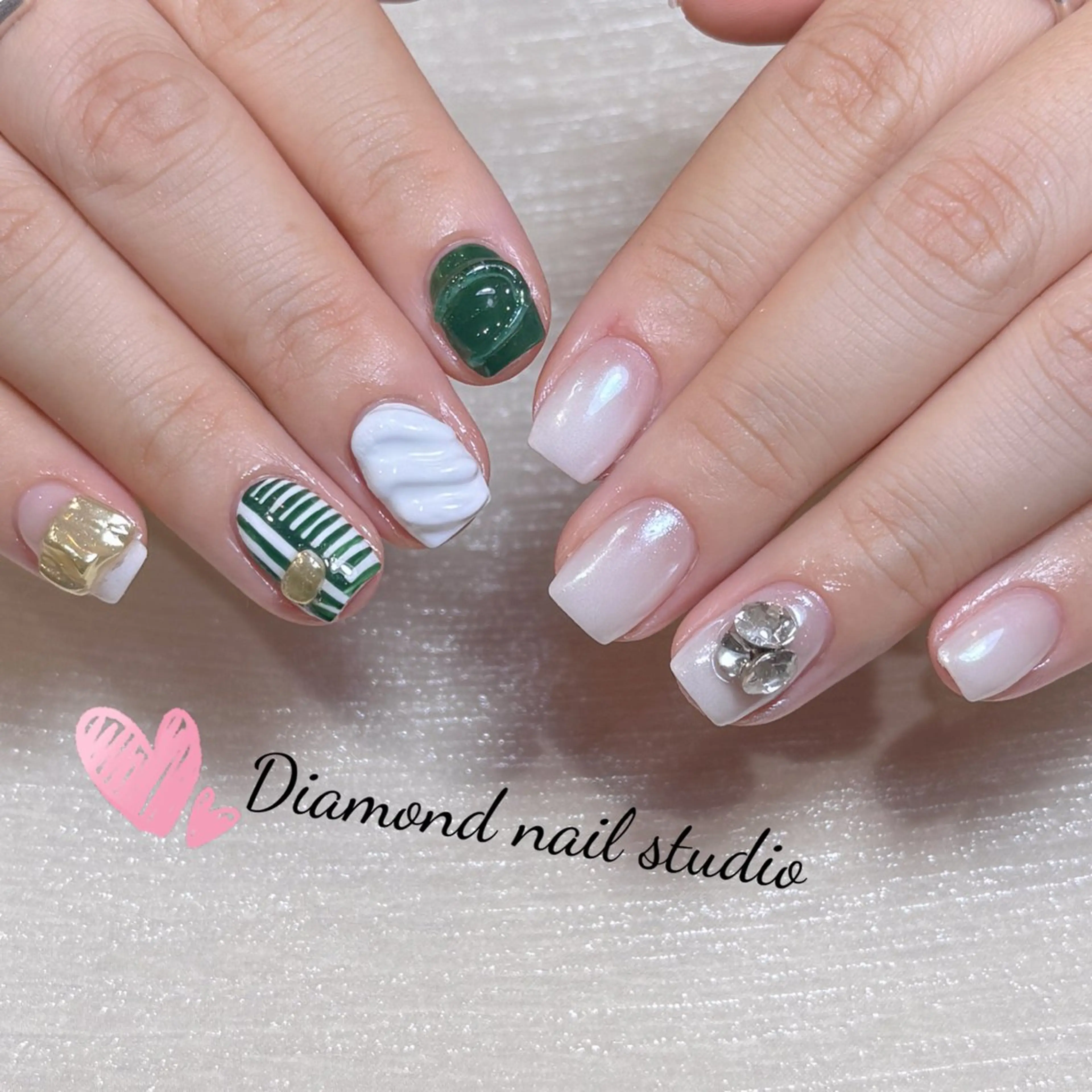 ネイル アートネイル オーロラネイル ガーリー キラキラネイル 韓国ネイル Asher-Yuki 🍁のネイルデザイン