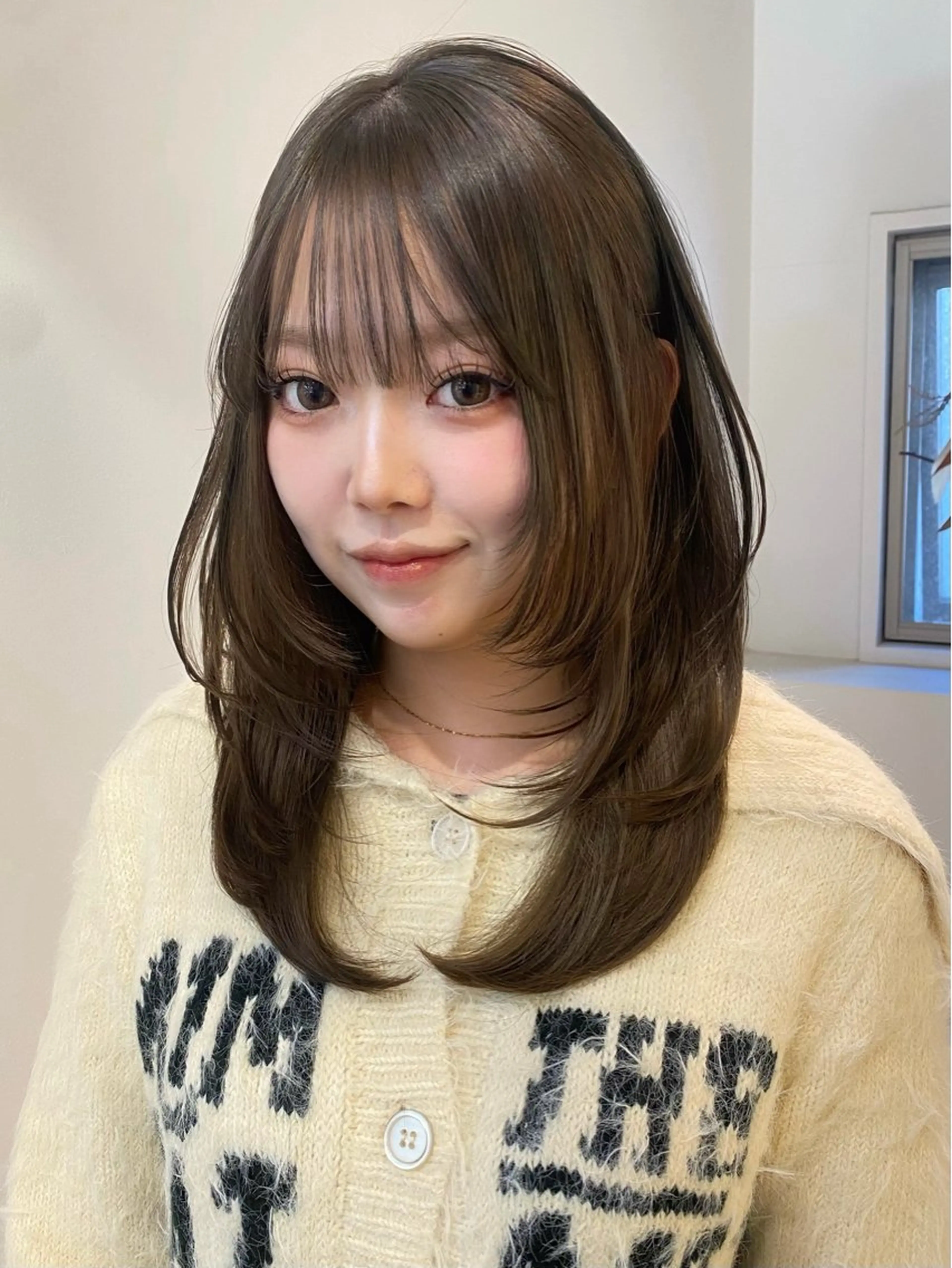 セミロング カラー 透明感カラー 福田 花音のヘアスタイル
