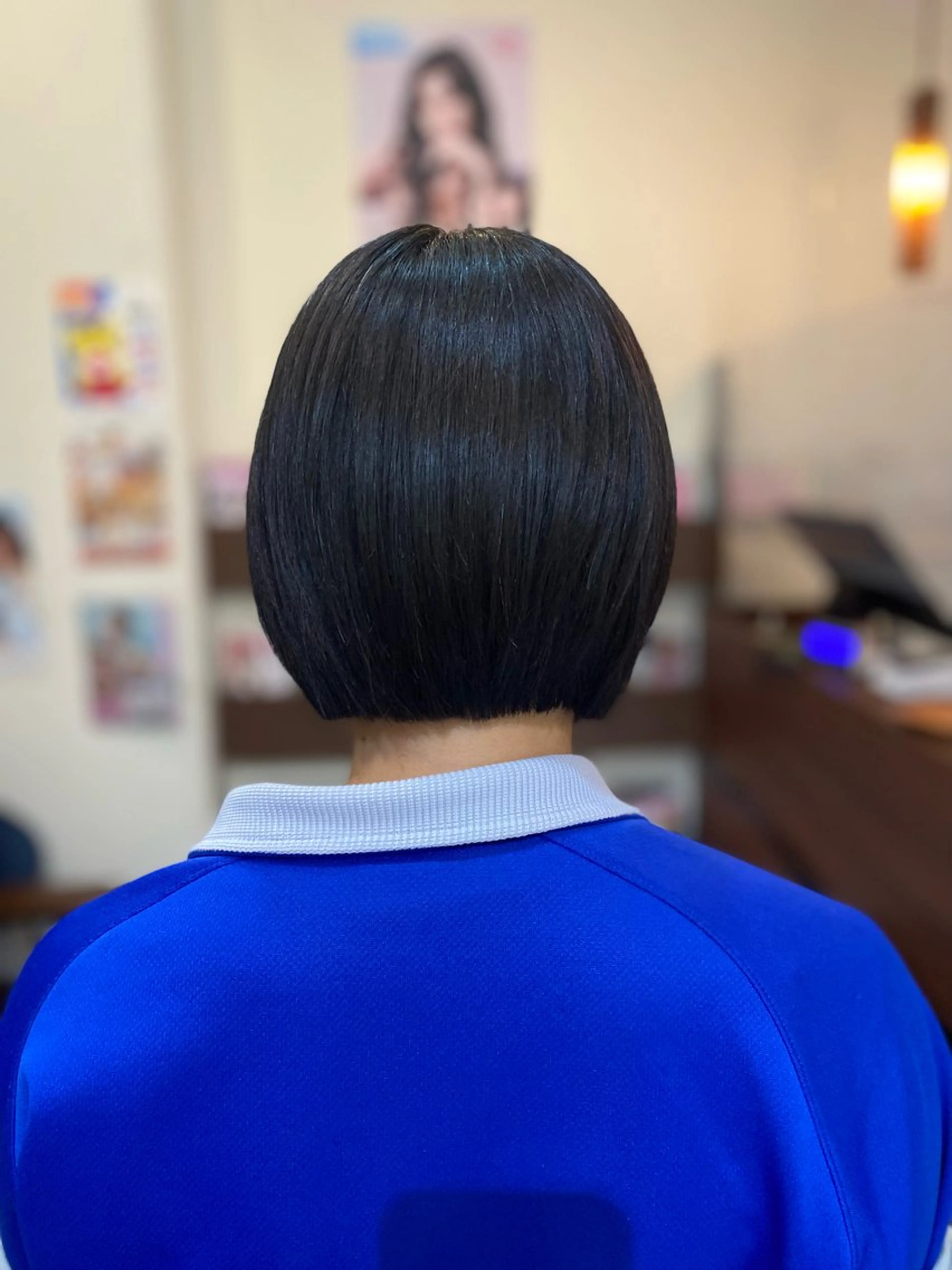 ミディアム ボブ カット Aphrodite 横手 亜紀のヘアスタイル