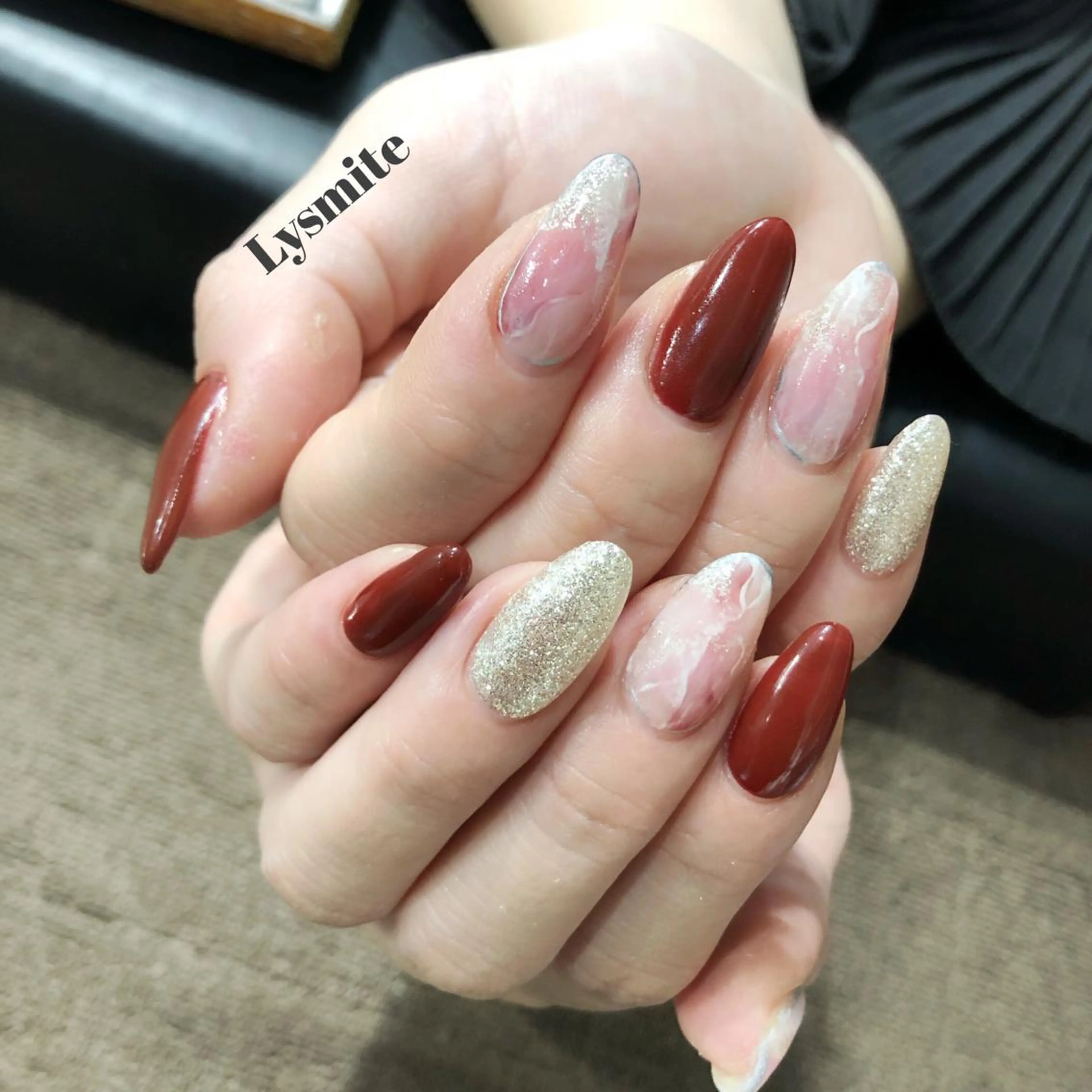 ネイル アートネイル 大理石ネイル(マーブル) シンプルネイル ハンドネイル 岩本 美香のネイルデザイン