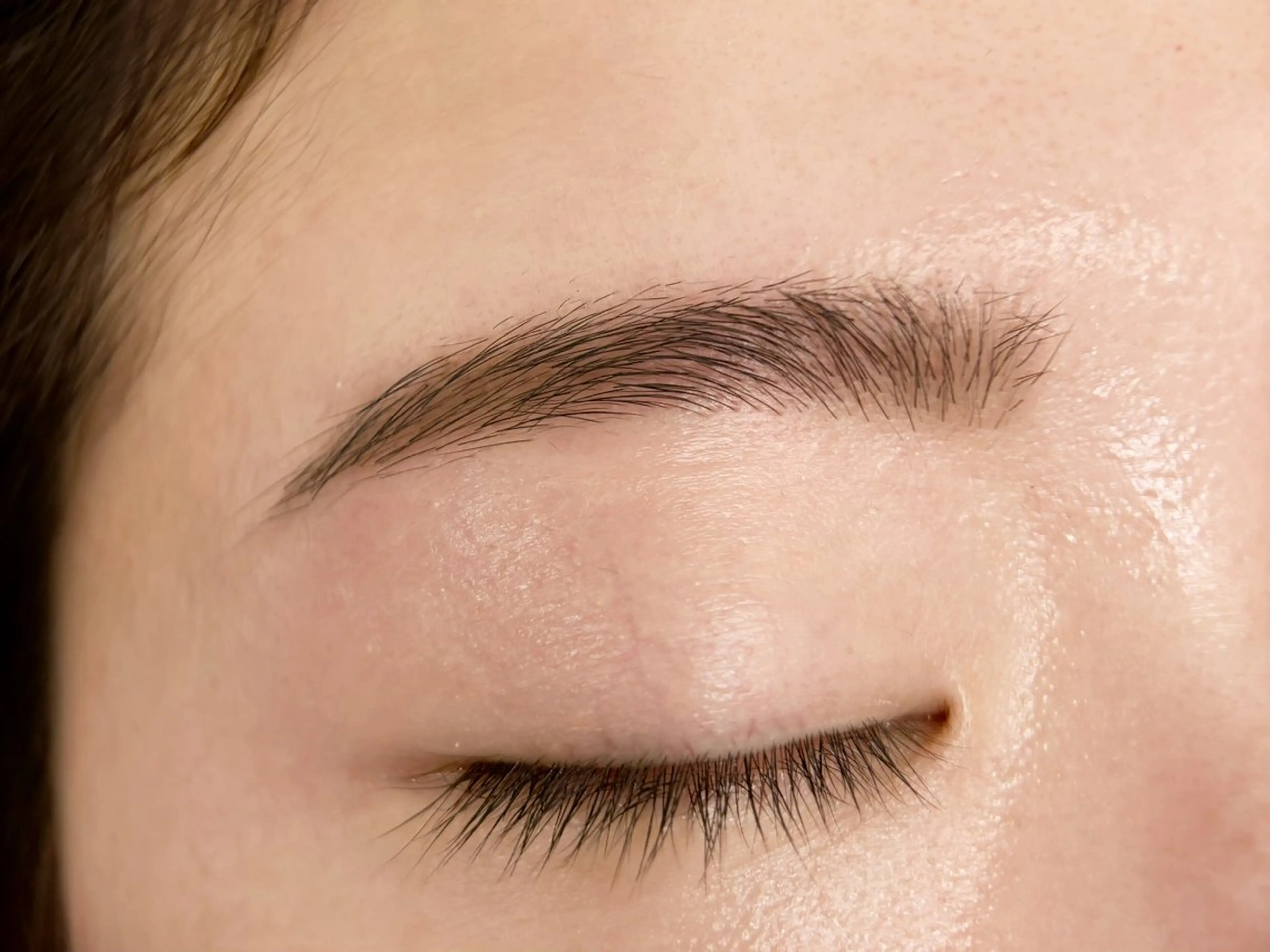 アイブロウ ワックス脱毛 眉カット PIMIL佐々木 亜里沙のマツエク・マツパデザイン