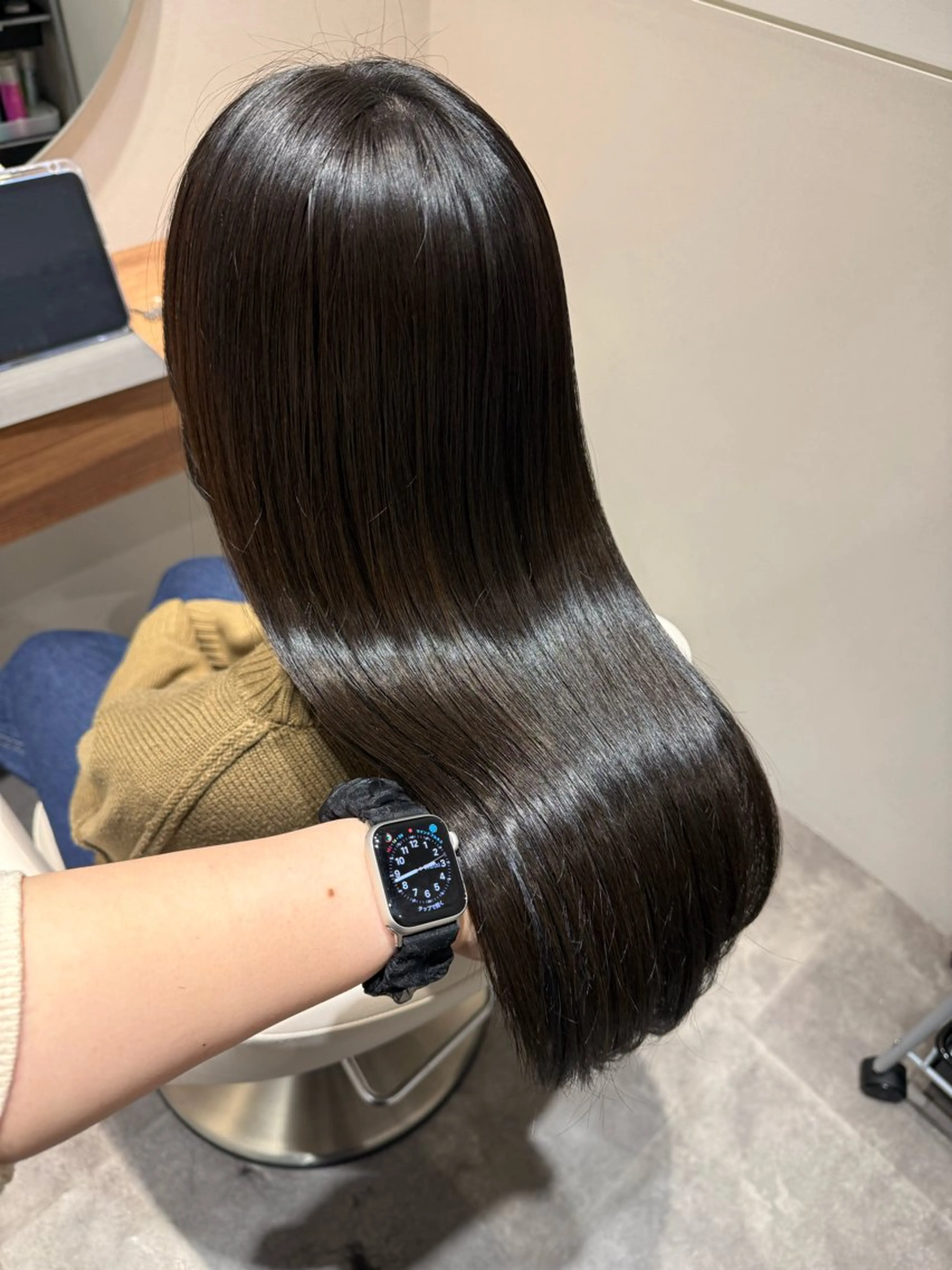 ロング カラー 濱﨑 紅葉のヘアスタイル
