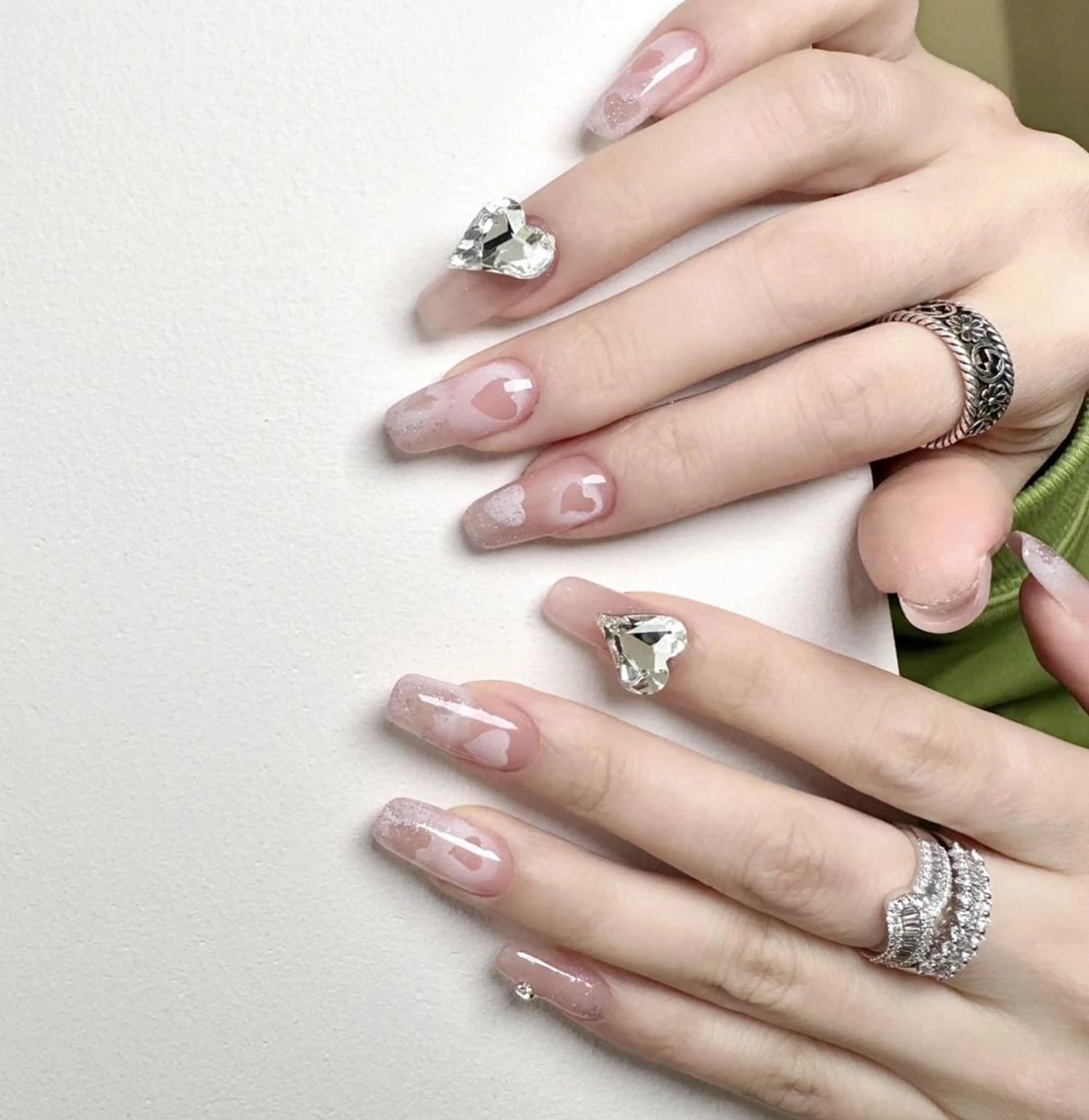 ネイル ネイルチップ Queens ciciのネイルデザイン