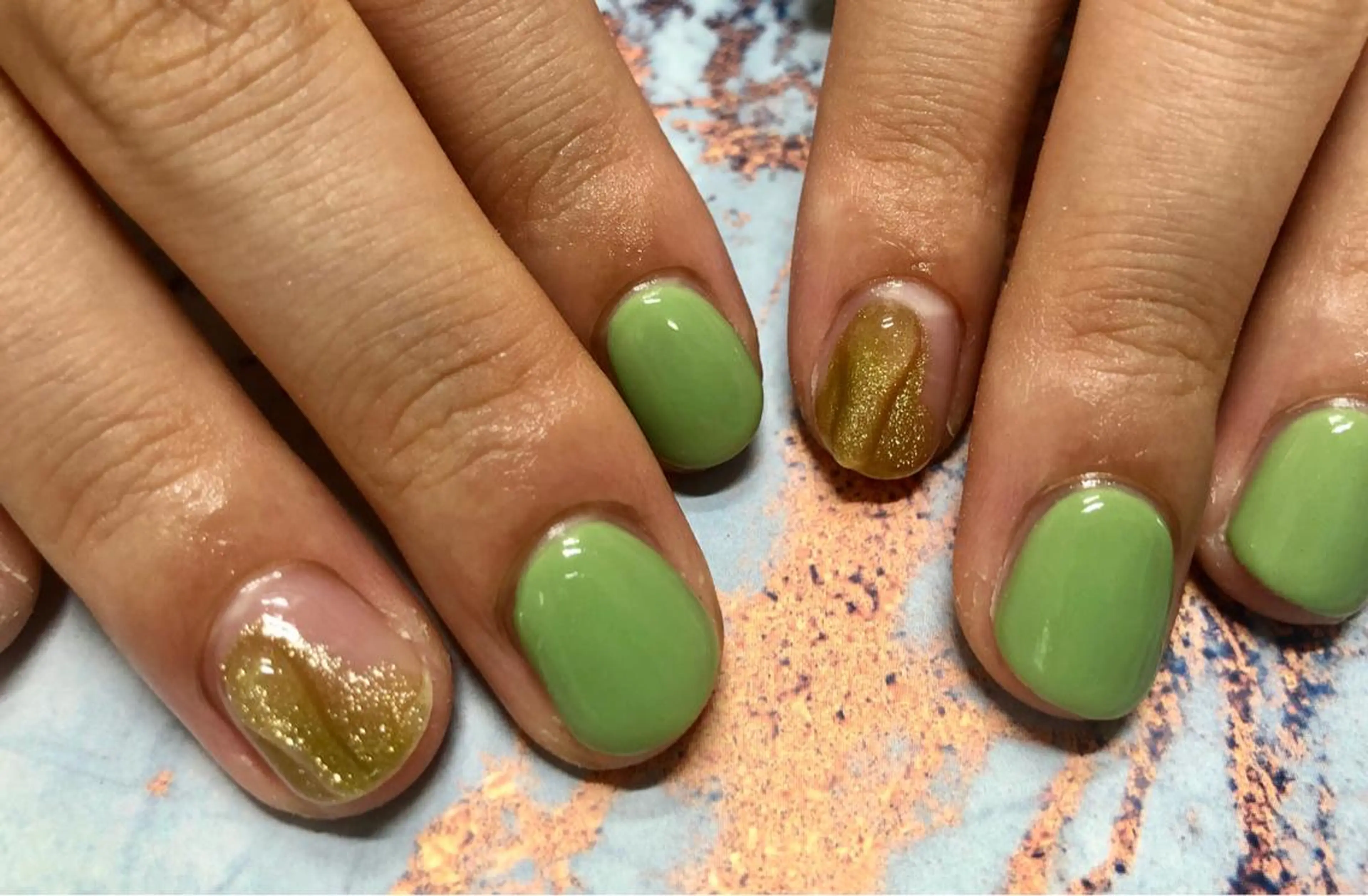 ネイル mogunail &blowのネイルデザイン