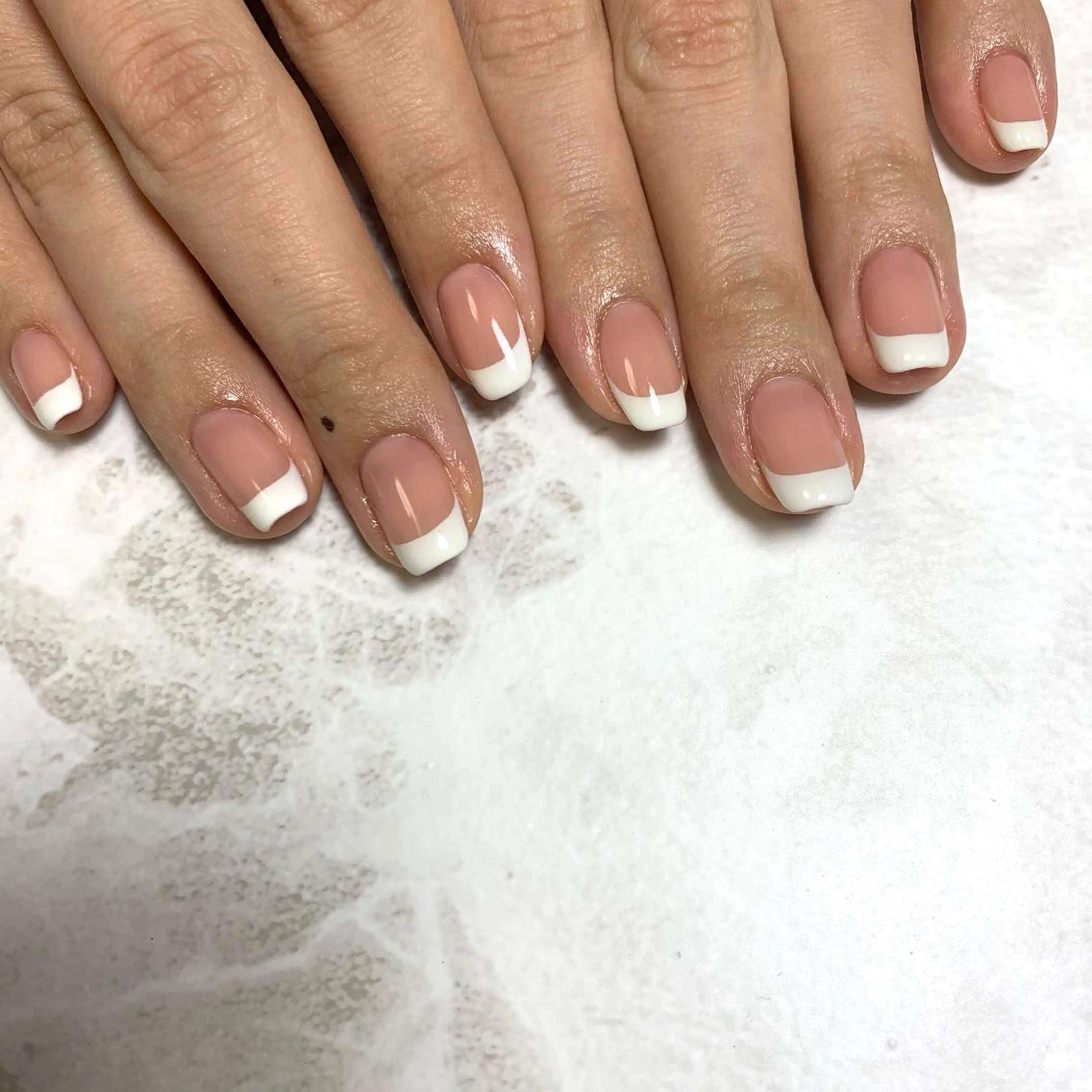 ネイル フレンチネイル ワンカラーネイル repos~ルポ~所属・里見 麗のネイルデザイン