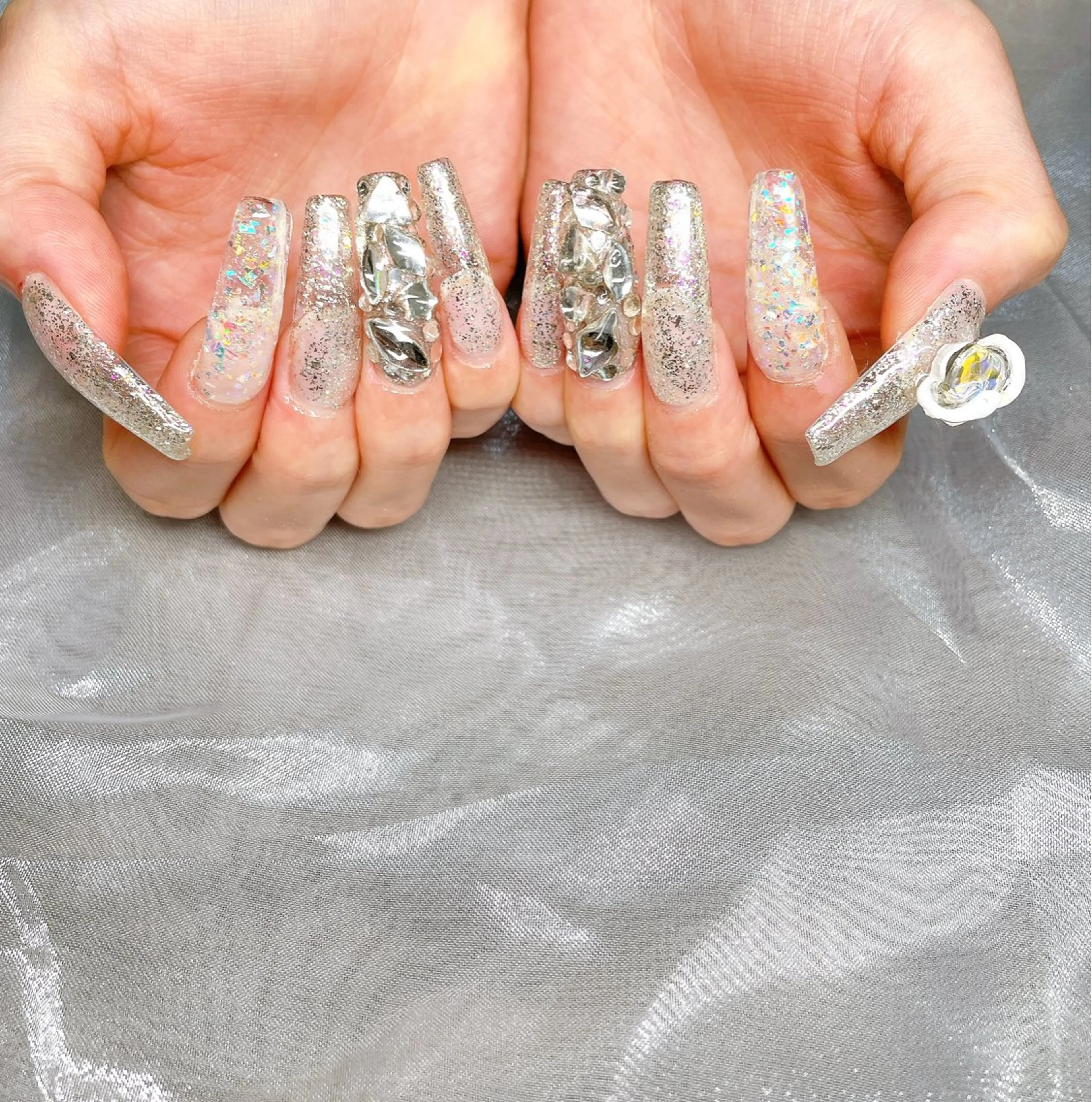 ネイル ハンドネイル ハンドケア GAL_ NAILのネイルデザイン