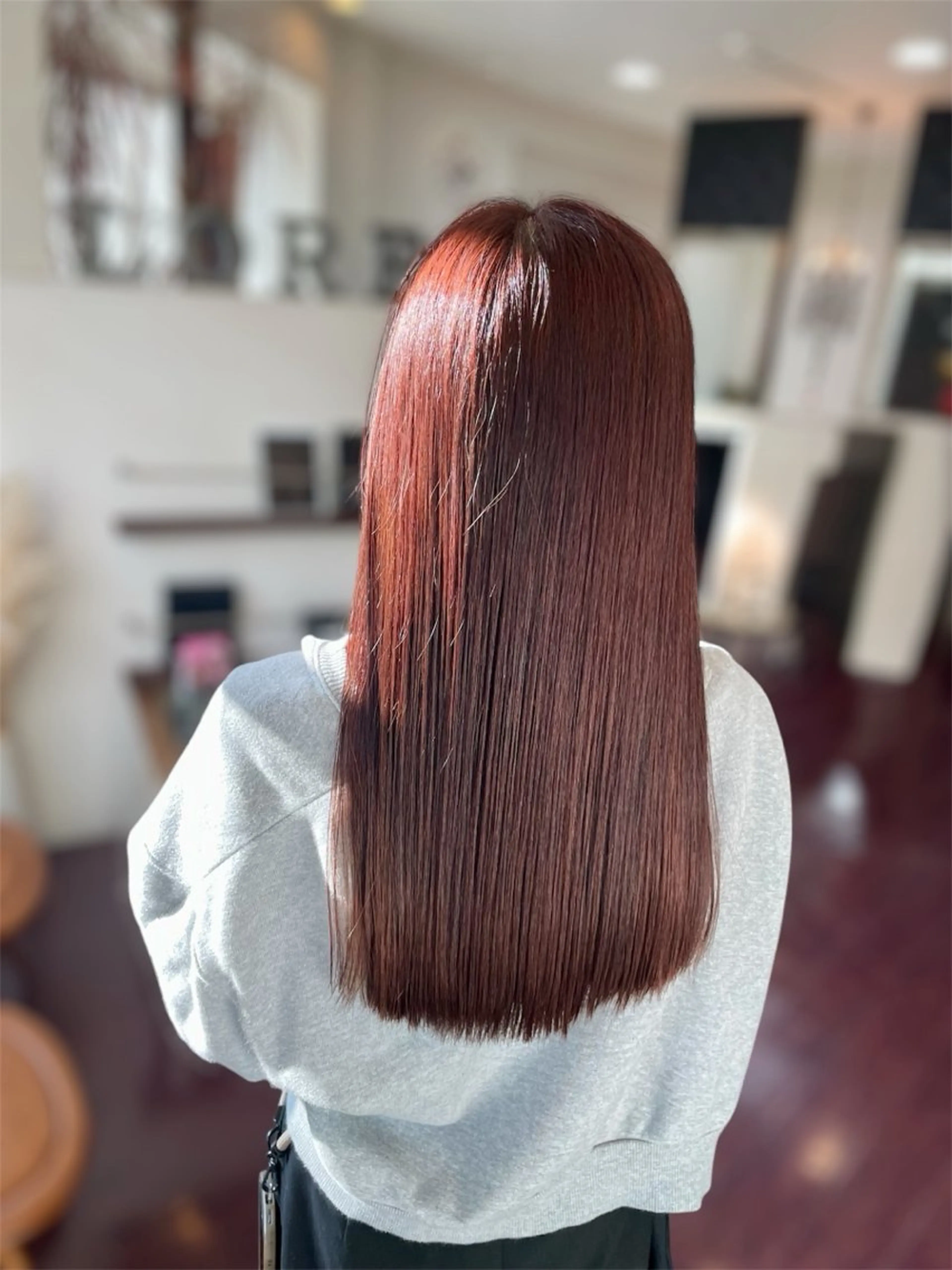 ロング レッドブラウン 🍎【LOREM】 Asami🍎のヘアスタイル