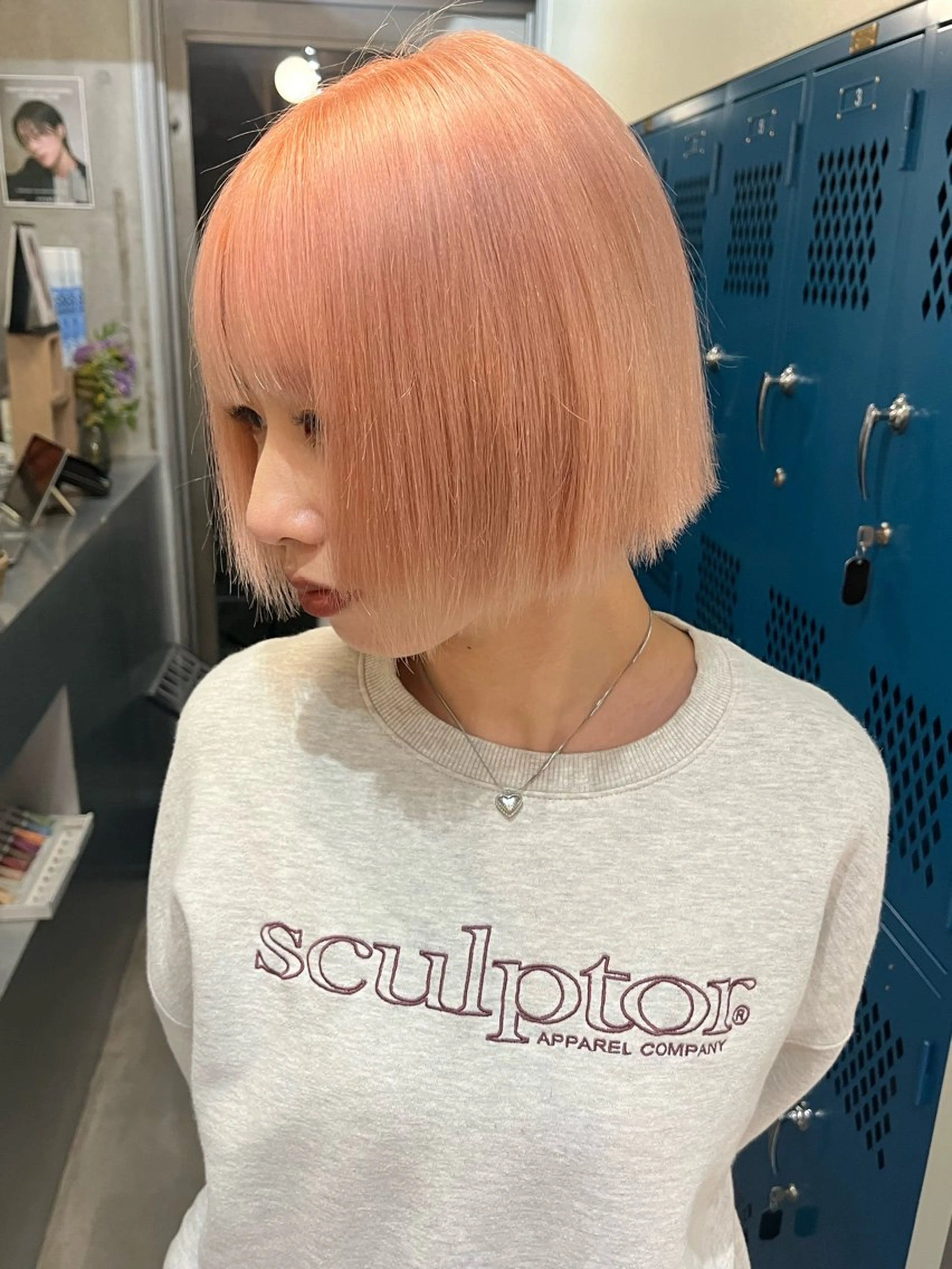 ショート カラー ブリーチ オレンジ オレンジピンク ピンクカラー ヘアカラー 韓国ボブ/ハッシュ カットKIRAのヘアスタイル