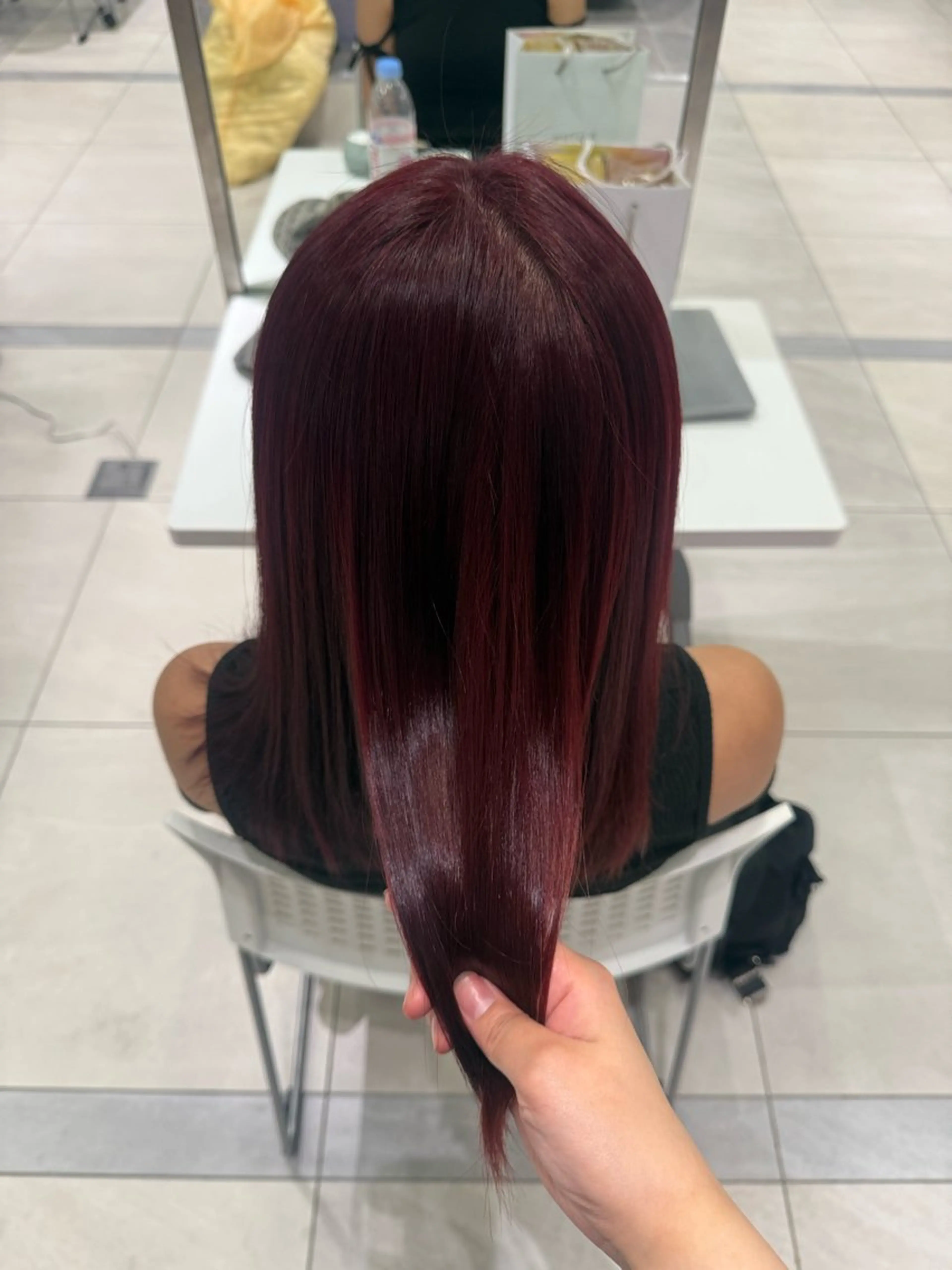 セミロング カラー ブリーチ カシス レッドカラー cura所属・ボブパーマ/カラー RIN⋆⸜🔔⸝‍⋆のヘアスタイル