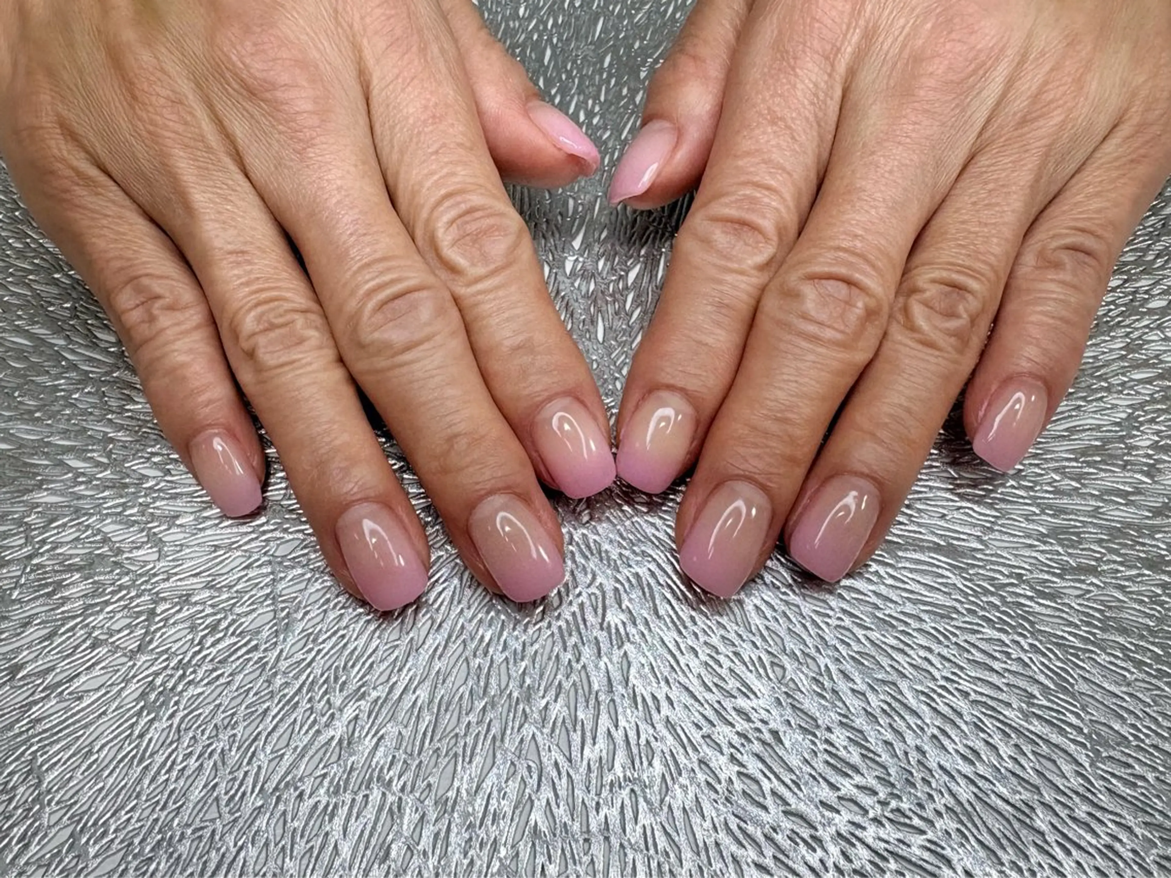 ネイル フットネイル ジェルネイル グラデーション ラメ(グリッター) マグネットネイル ハンドネイル ハンドケア ♡Bivi♡自爪に 優しいネイルサロンのネイルデザイン