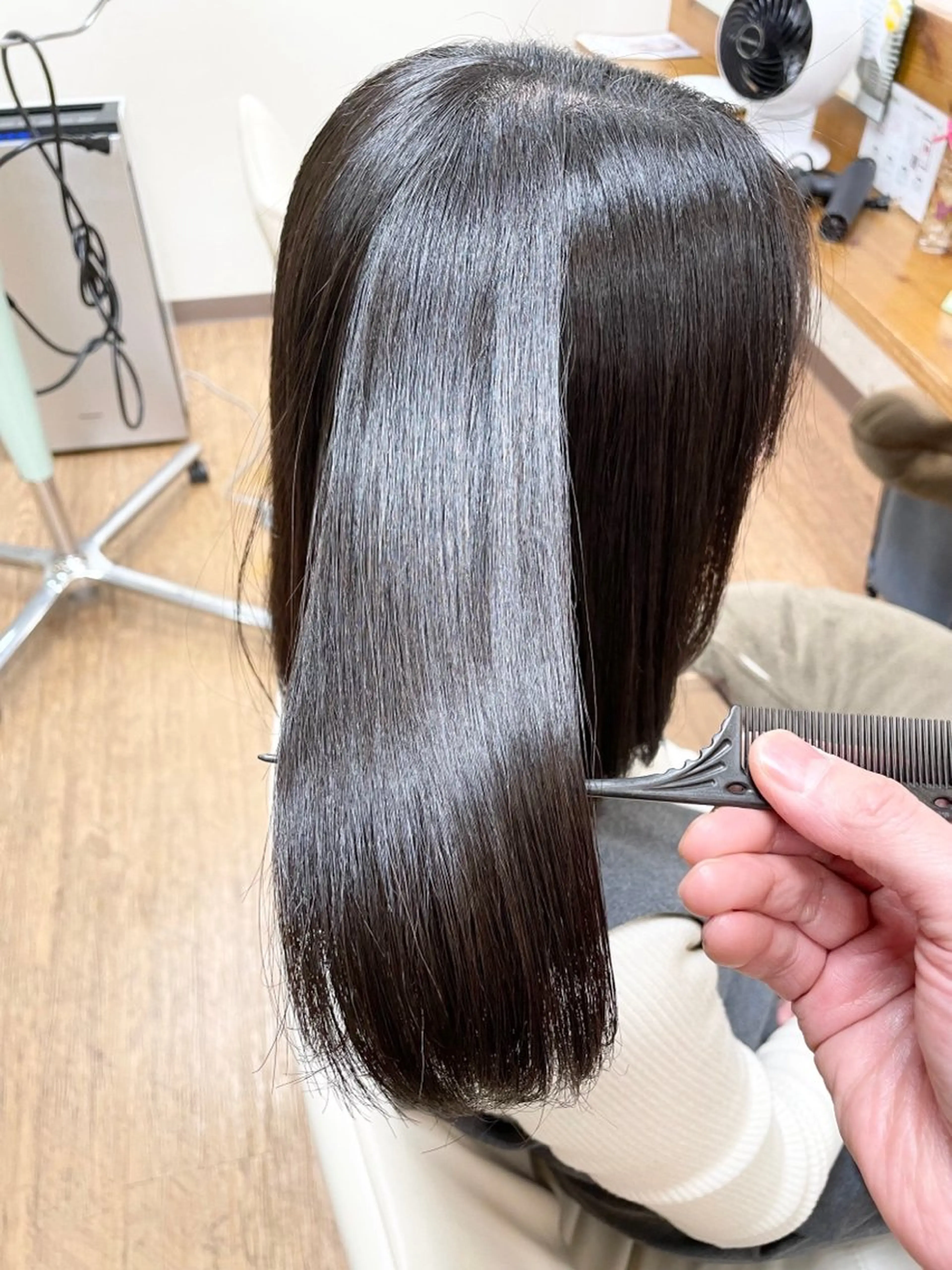 ロング 神谷 千明のヘアスタイル