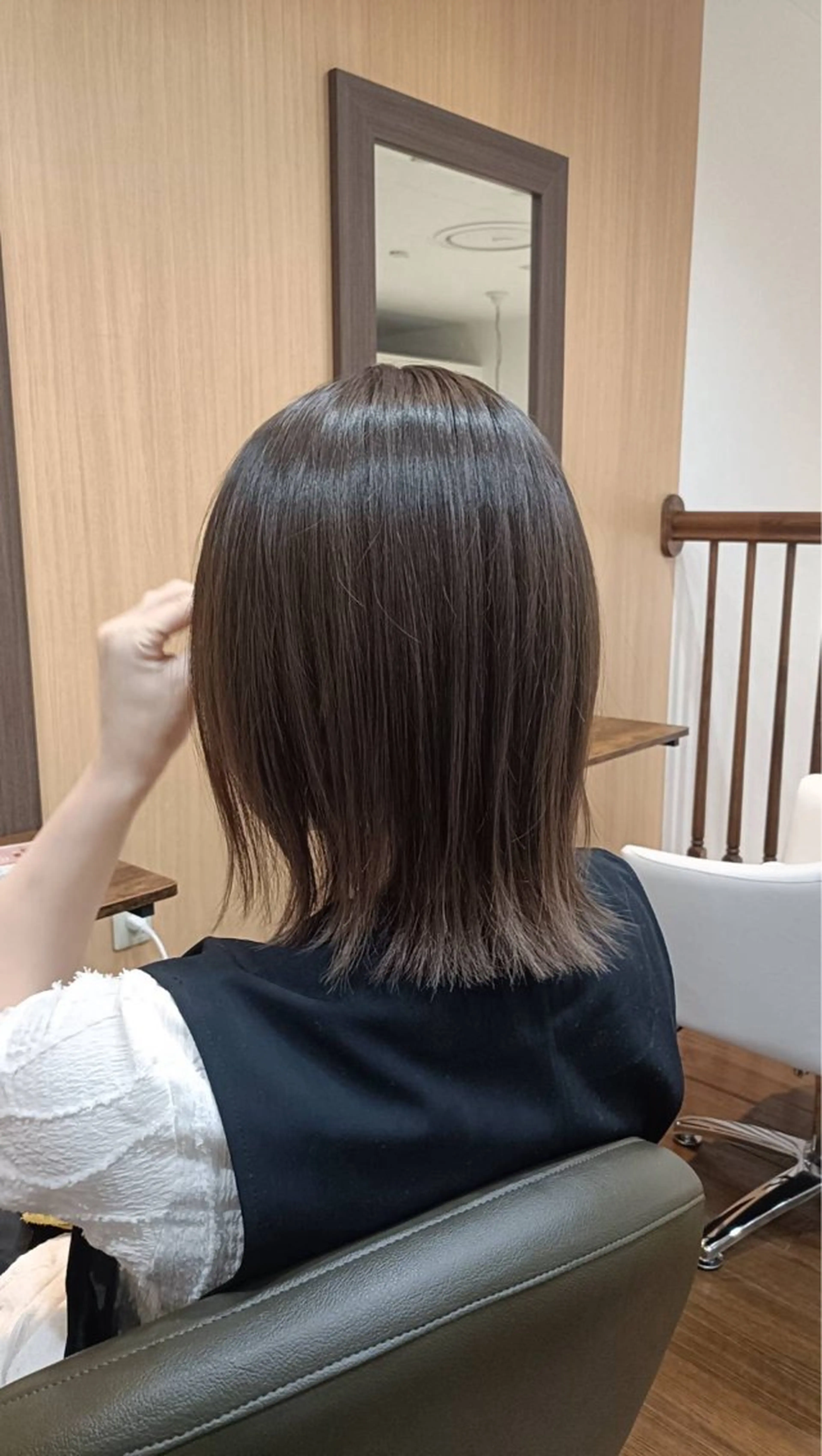 ミディアム molla/ 寧々のヘアスタイル