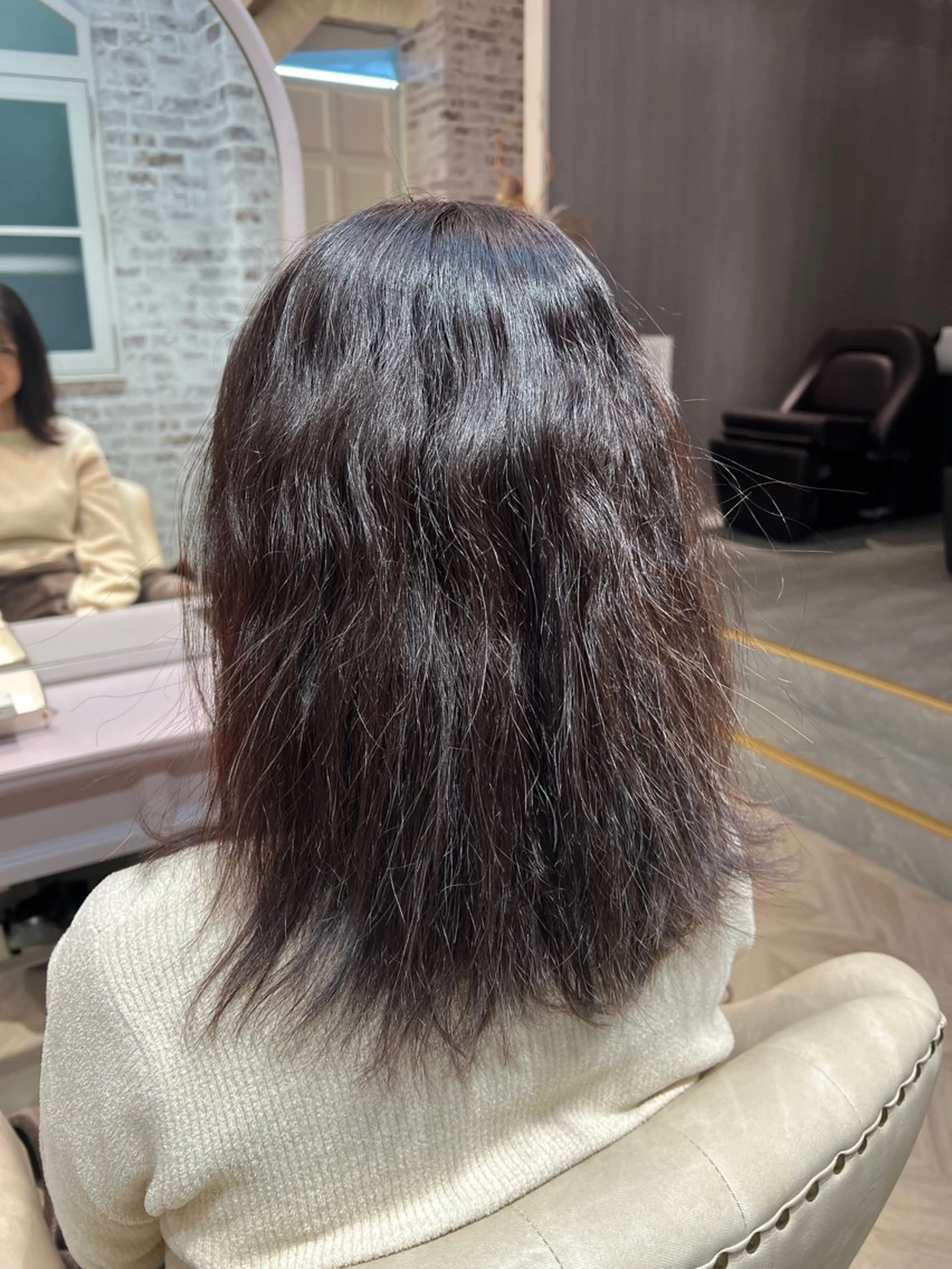 ミディアム 縮毛矯正 大人女性のお悩み改善 大塚綾のヘアスタイル