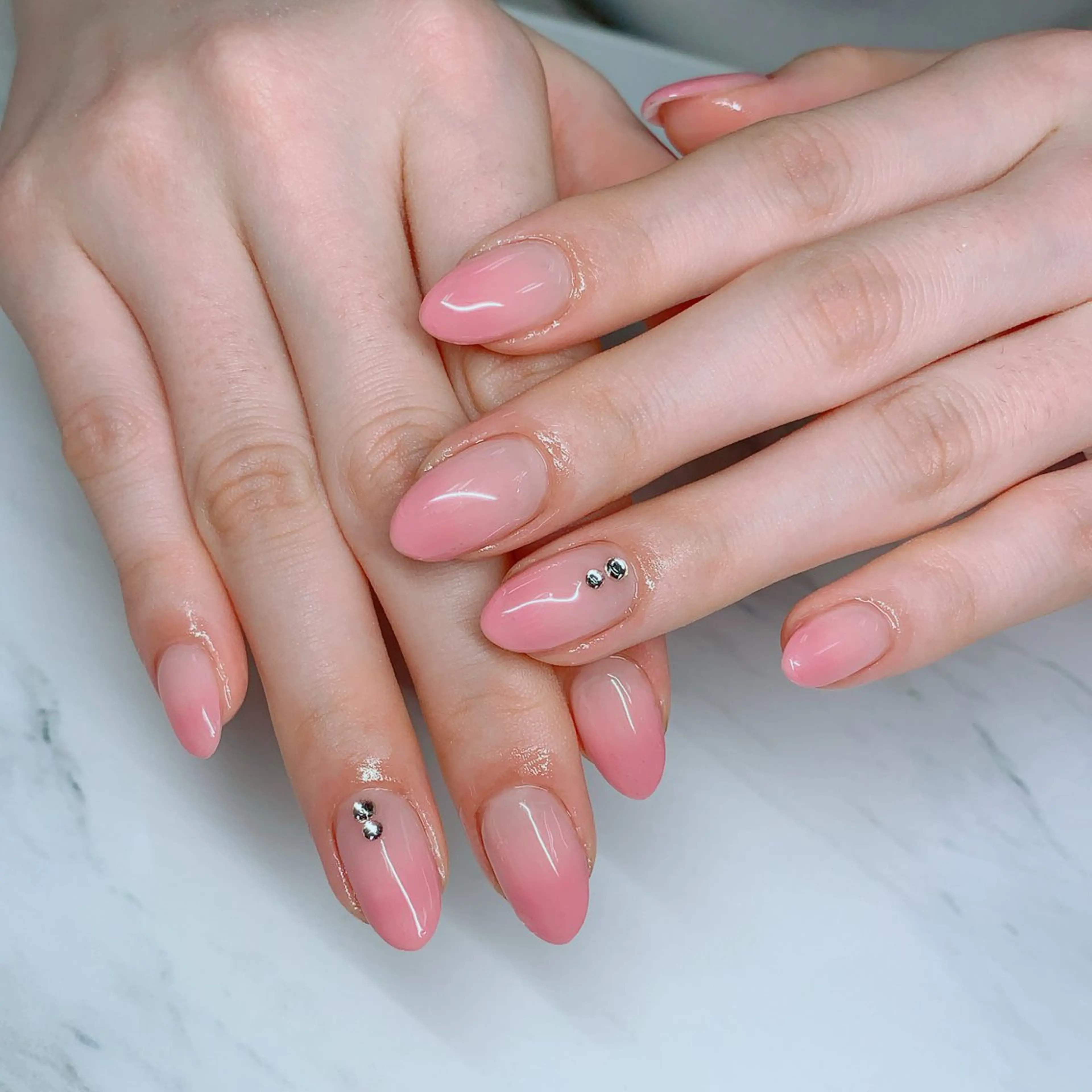 ネイル オーロラネイル 長さ出し フットネイル ジェルネイル キラキラネイル インフィニティ ネイルサロンのネイルデザイン