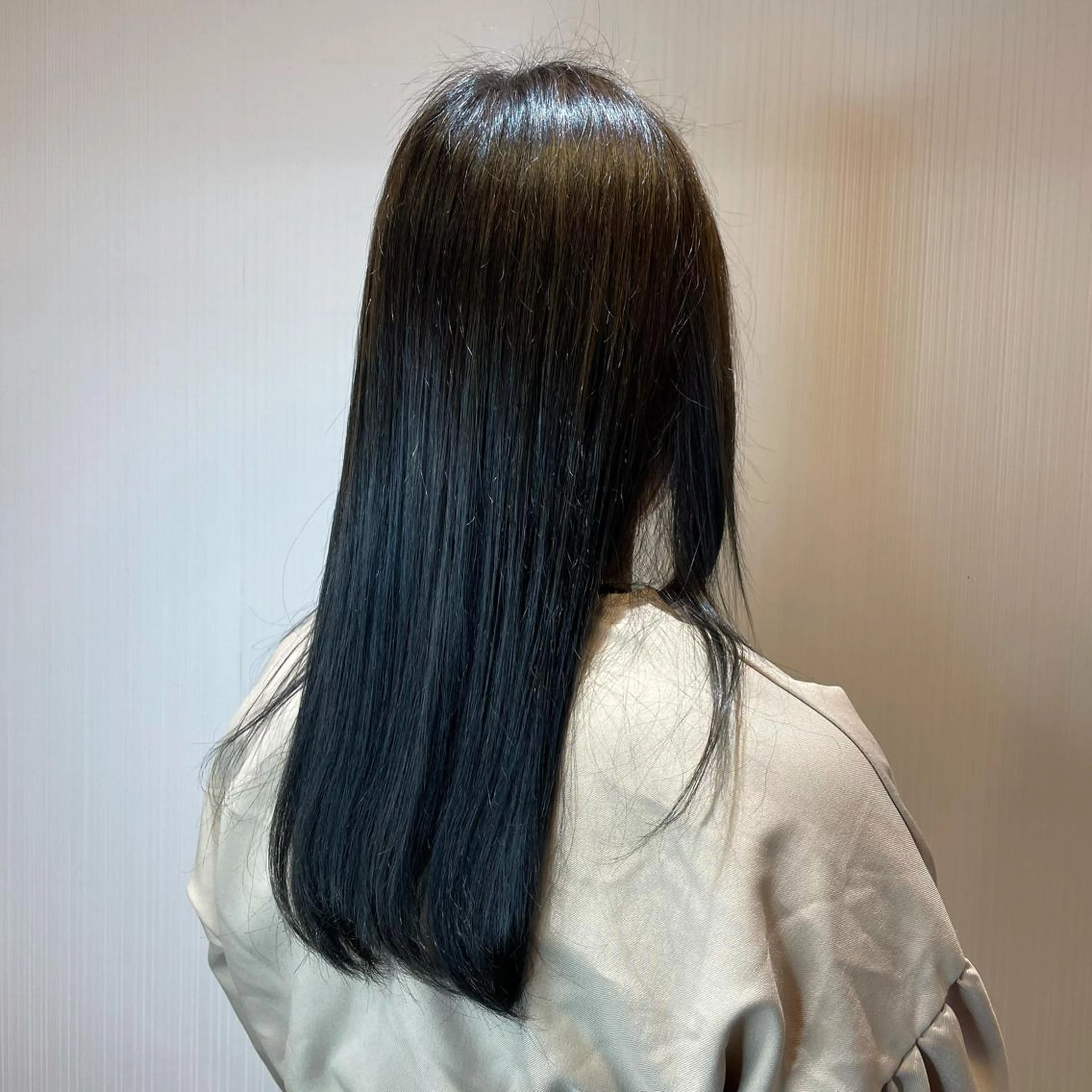 縮毛矯正or髪質改善ストレートの写真