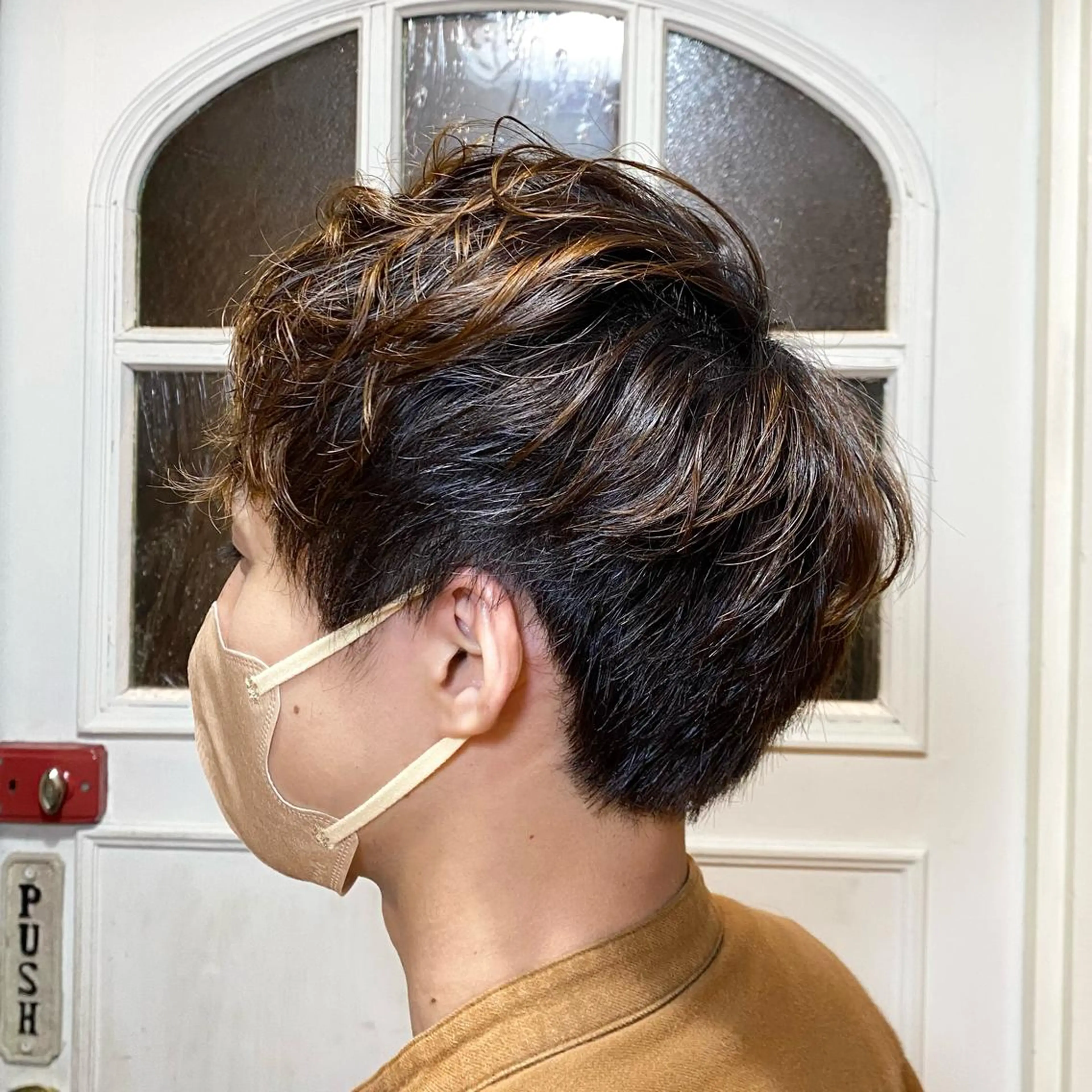 ミディアム メンズ マッシュ 刈り上げ カット ヘッドスパ BRITS 渡辺 菜々子のヘアスタイル