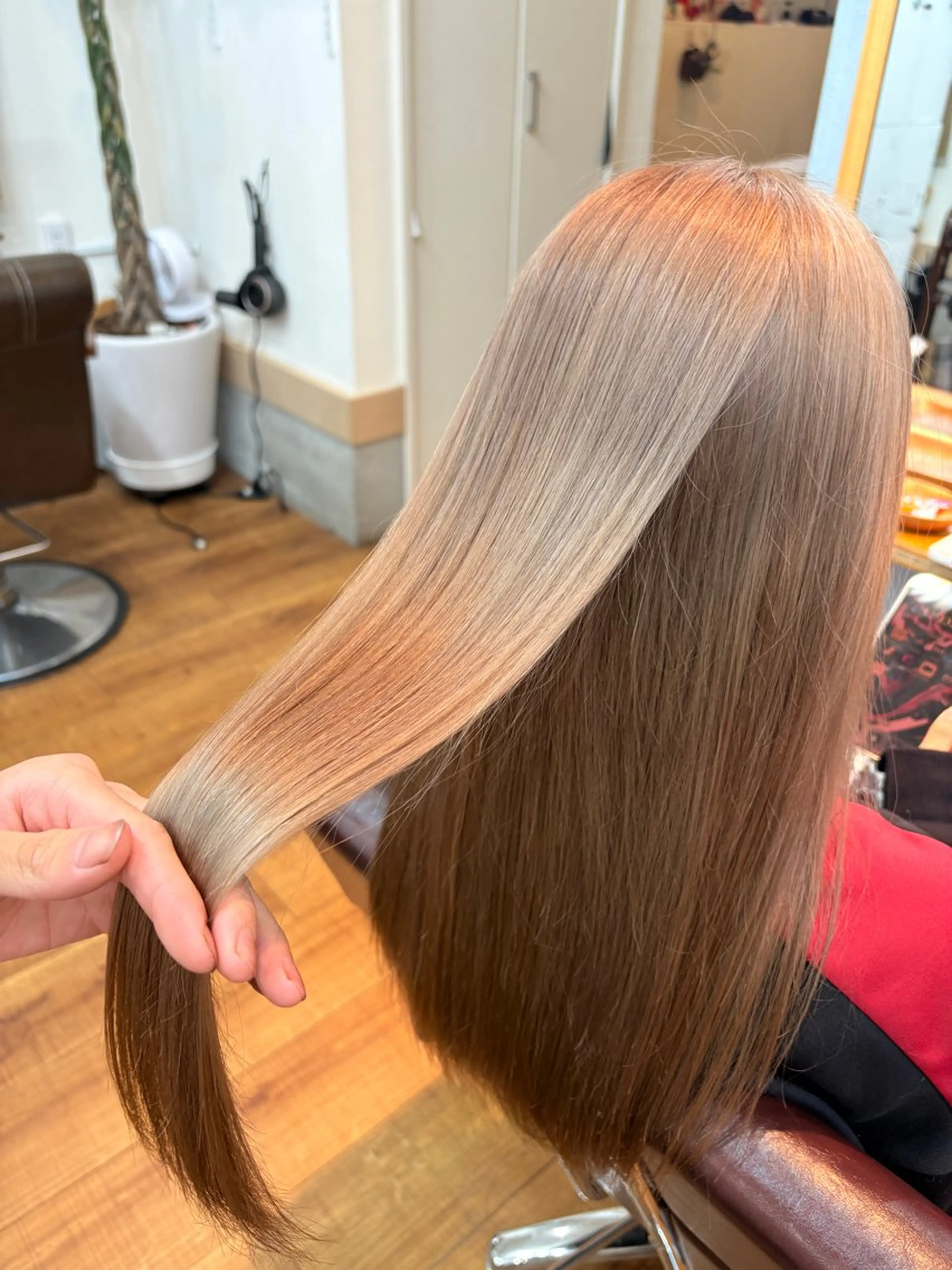 ロング カラー 髙木 優人のヘアスタイル