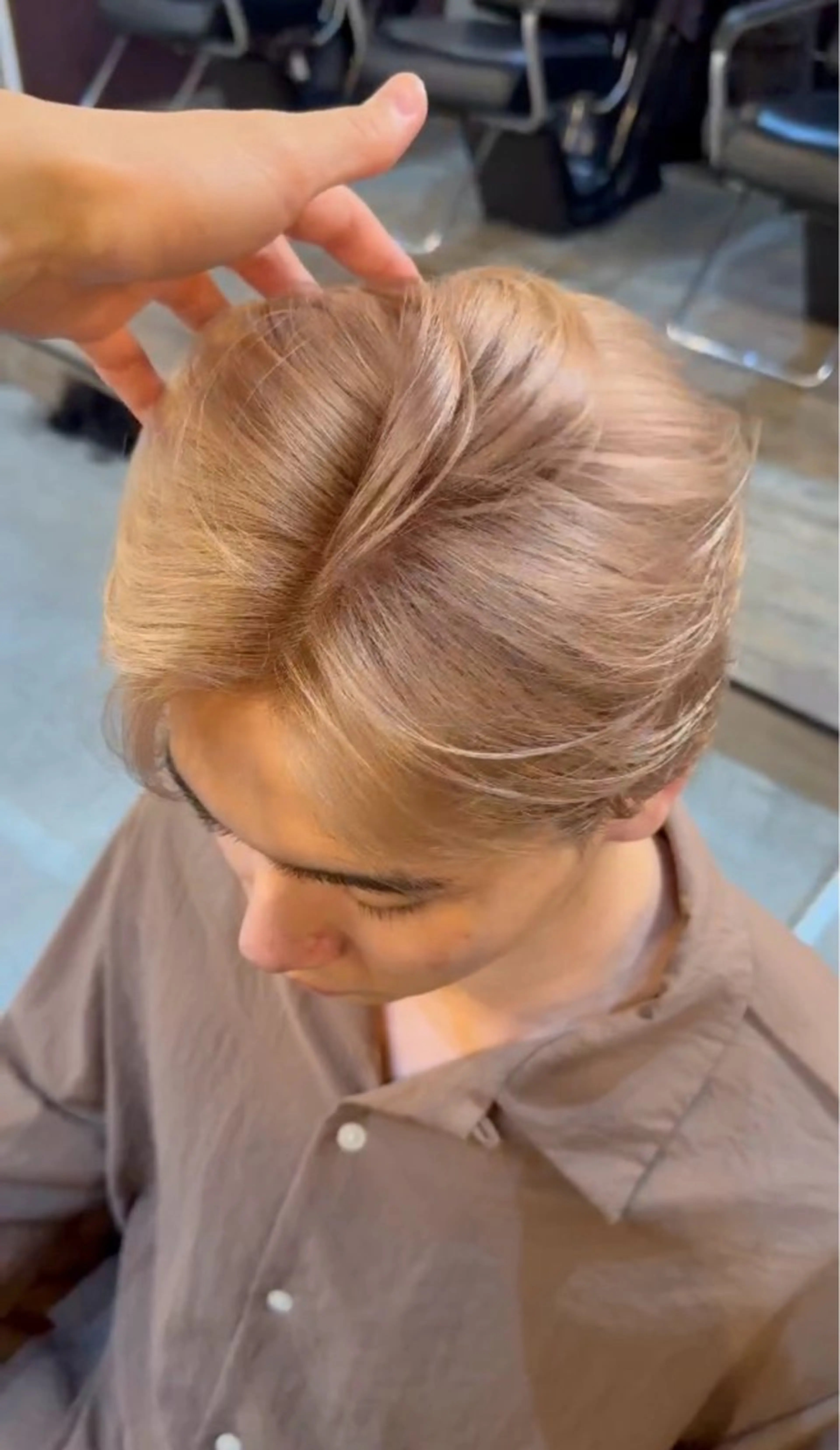 ショート カラー メンズ おがた たくむの眉毛・アイブロウイメージ