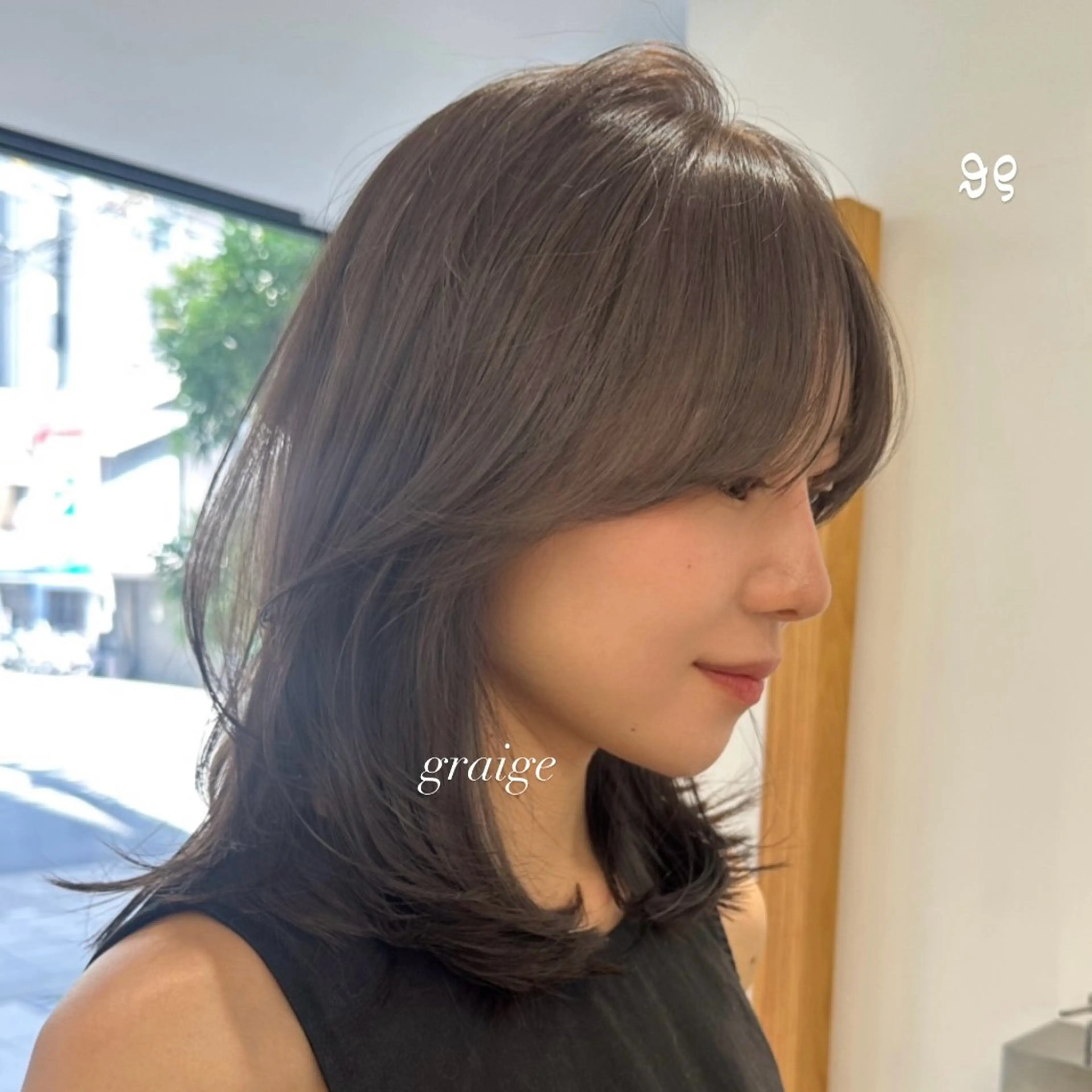 ミディアム カラー ミディアムレイヤー ブリーチ グレージュ ブリーチなしカラー レイヤーカット カット ヘアカラー トリートメント M所属・ハイトーン/透け感 カラー🎀真香のヘアスタイル