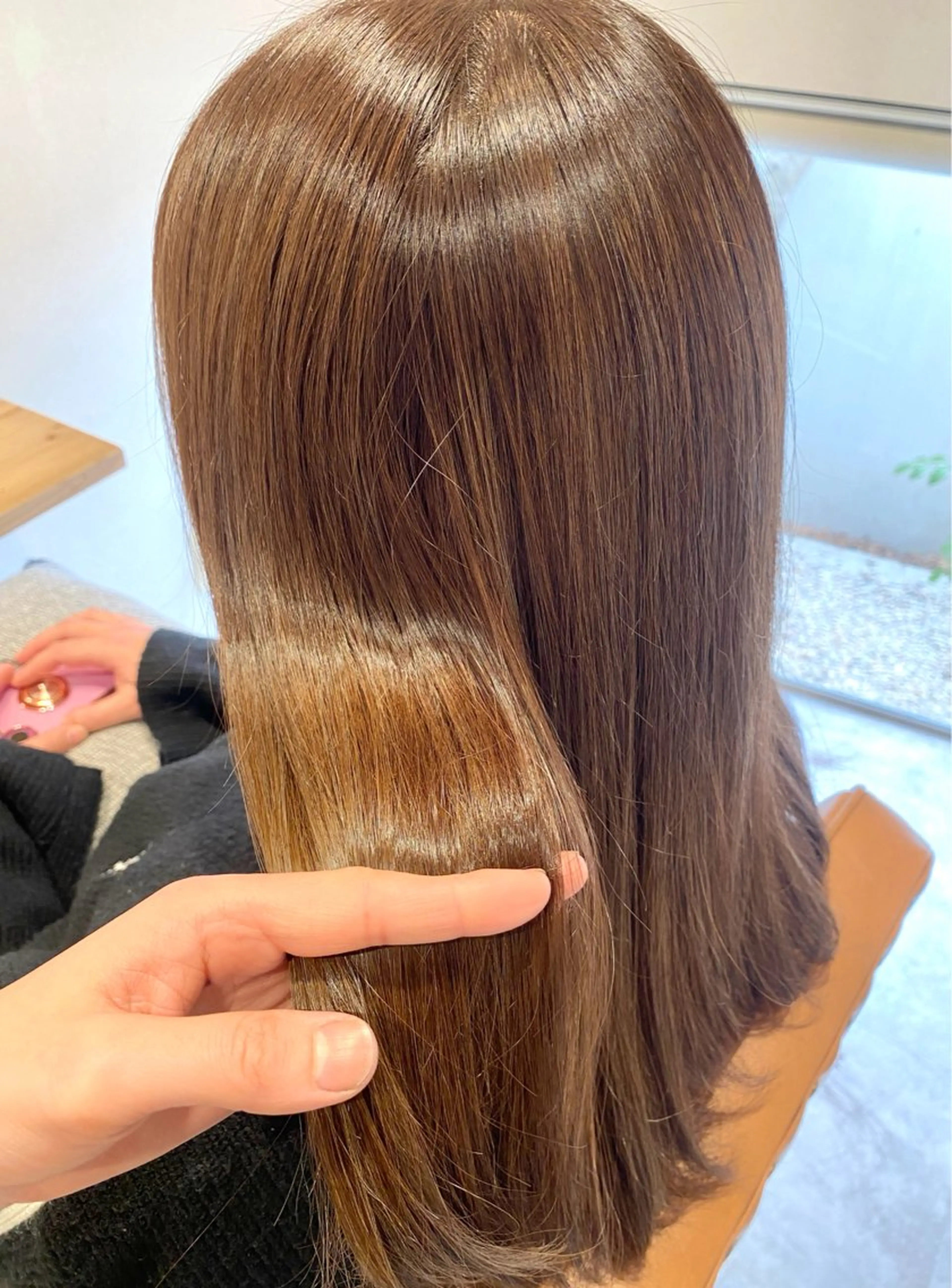 セミロング ブリーチなしWカラー /酸性ストレート河本のヘアスタイル