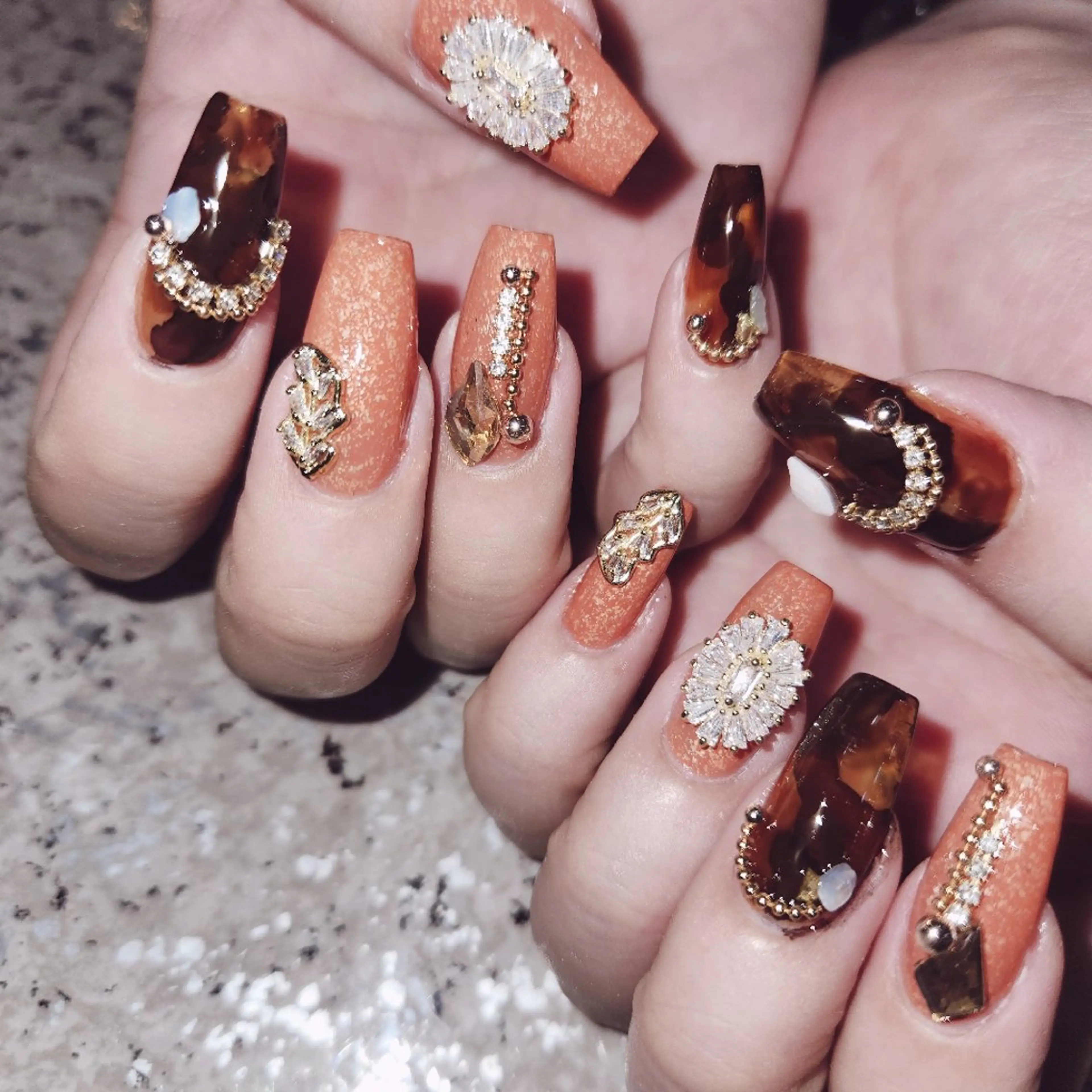 ネイル 梅田🦄中崎町🩵 u n o 0 1のネイルデザイン