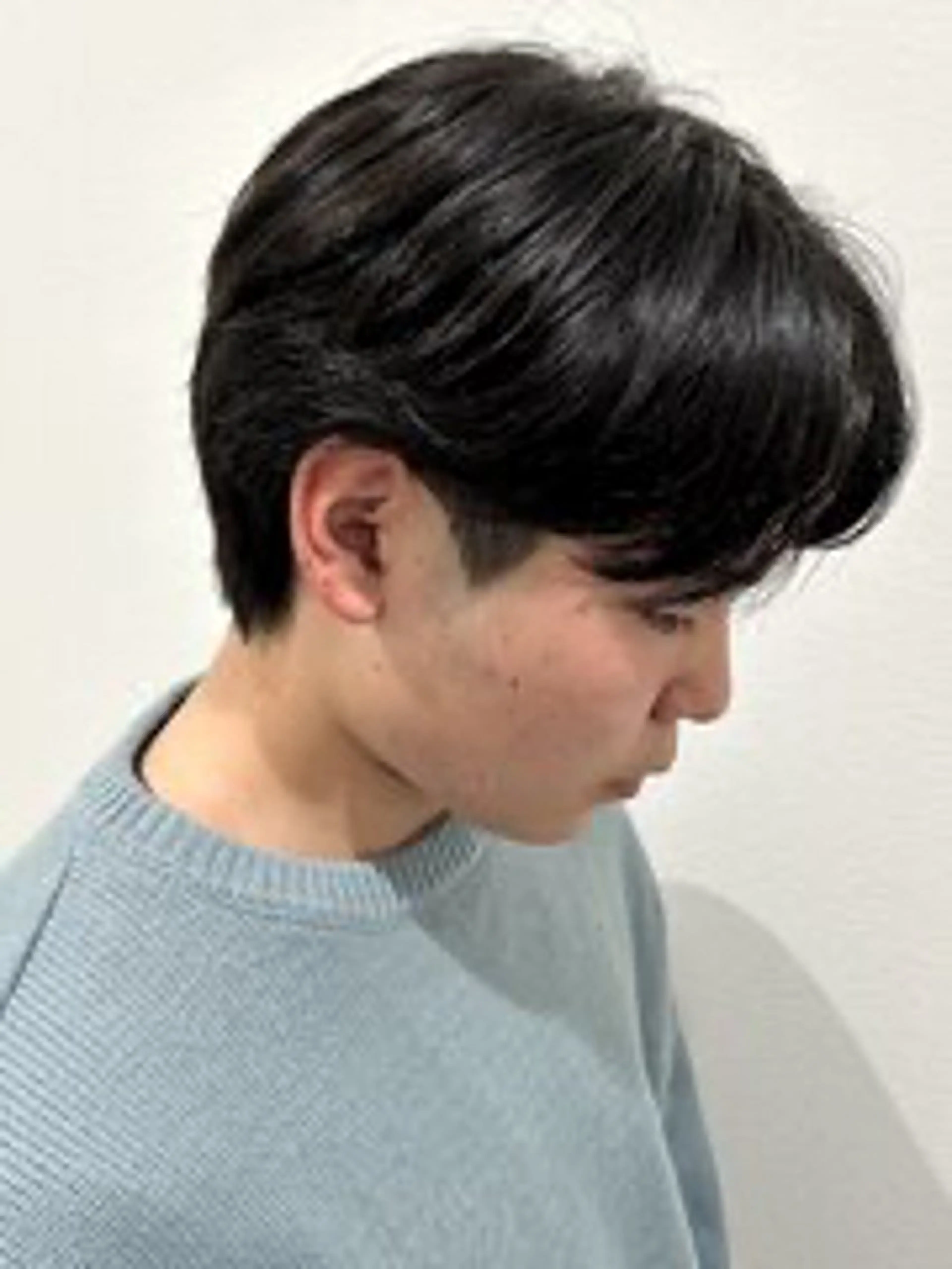 パーマ メンズ センターパート メンズパーマ ニュアンスパーマ カット パーマ 内山 翔太のヘアスタイル