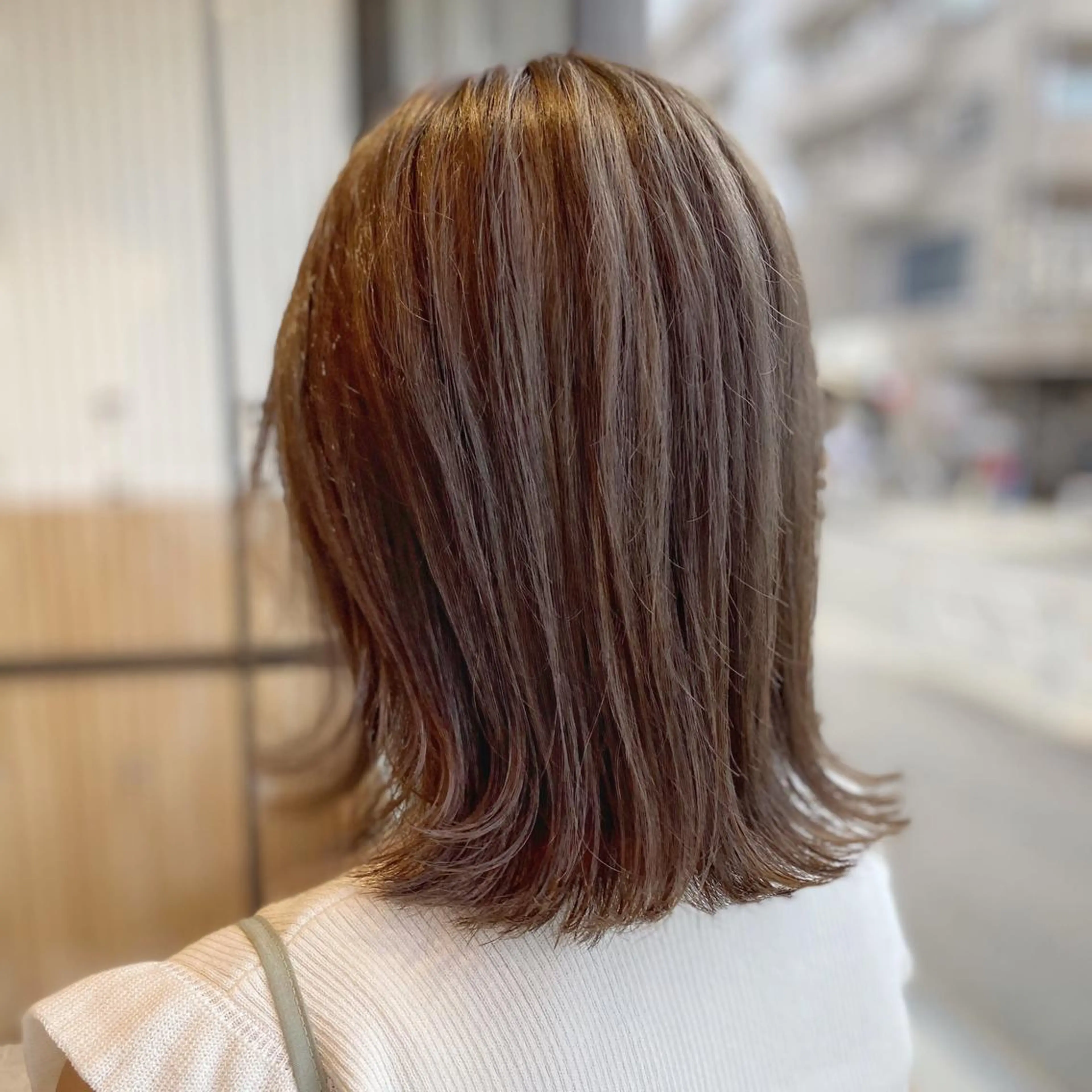 ミディアム カラー アッシュ ブリーチ 透明感カラー カット ヘアカラー ボブ/ハイトーン 福生Radix 下田のヘアスタイル