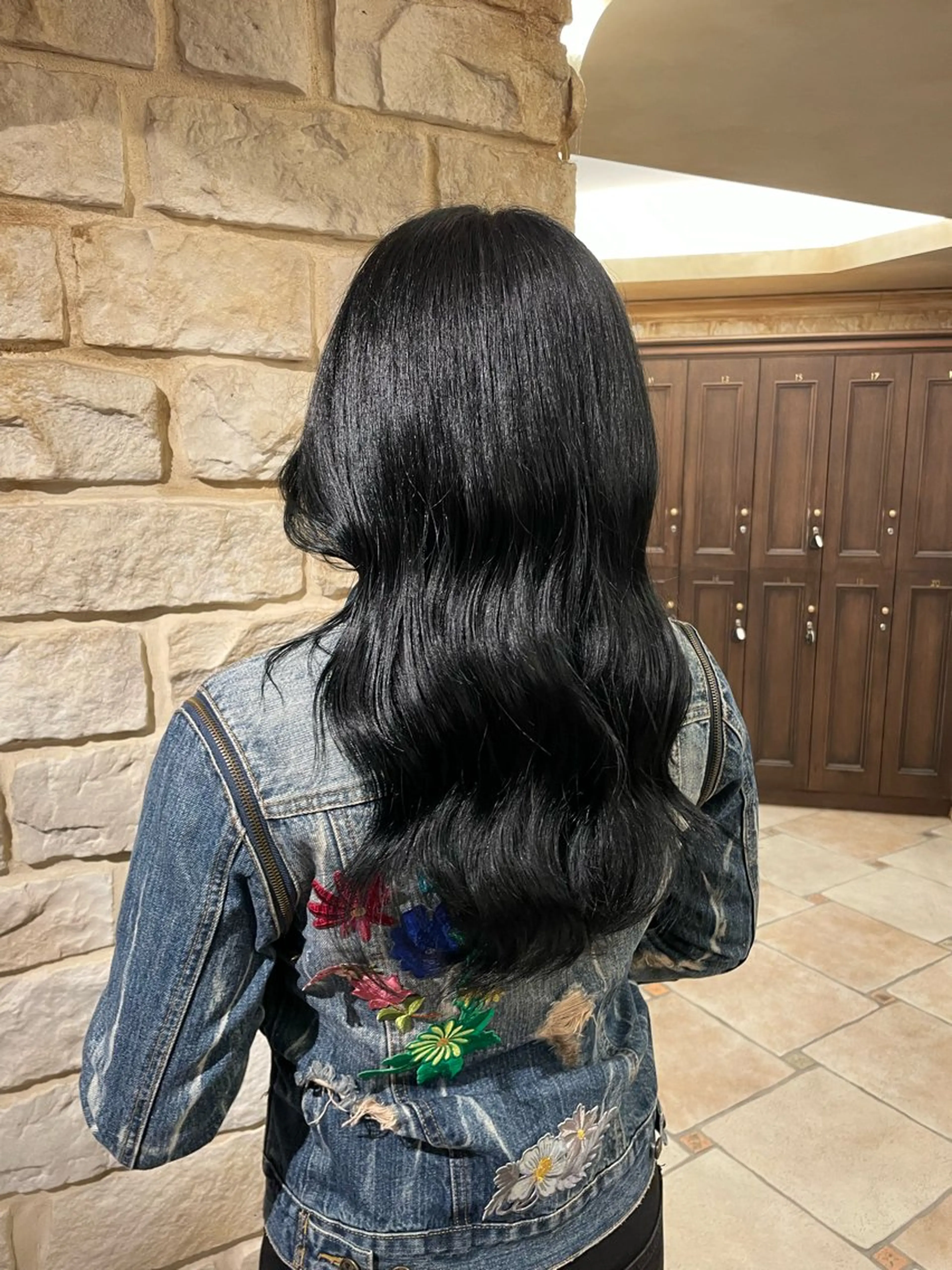 カラー 黒髪 ブルーカラー ブルーブラック イルミナカラー 玉寄 きらのヘアスタイル