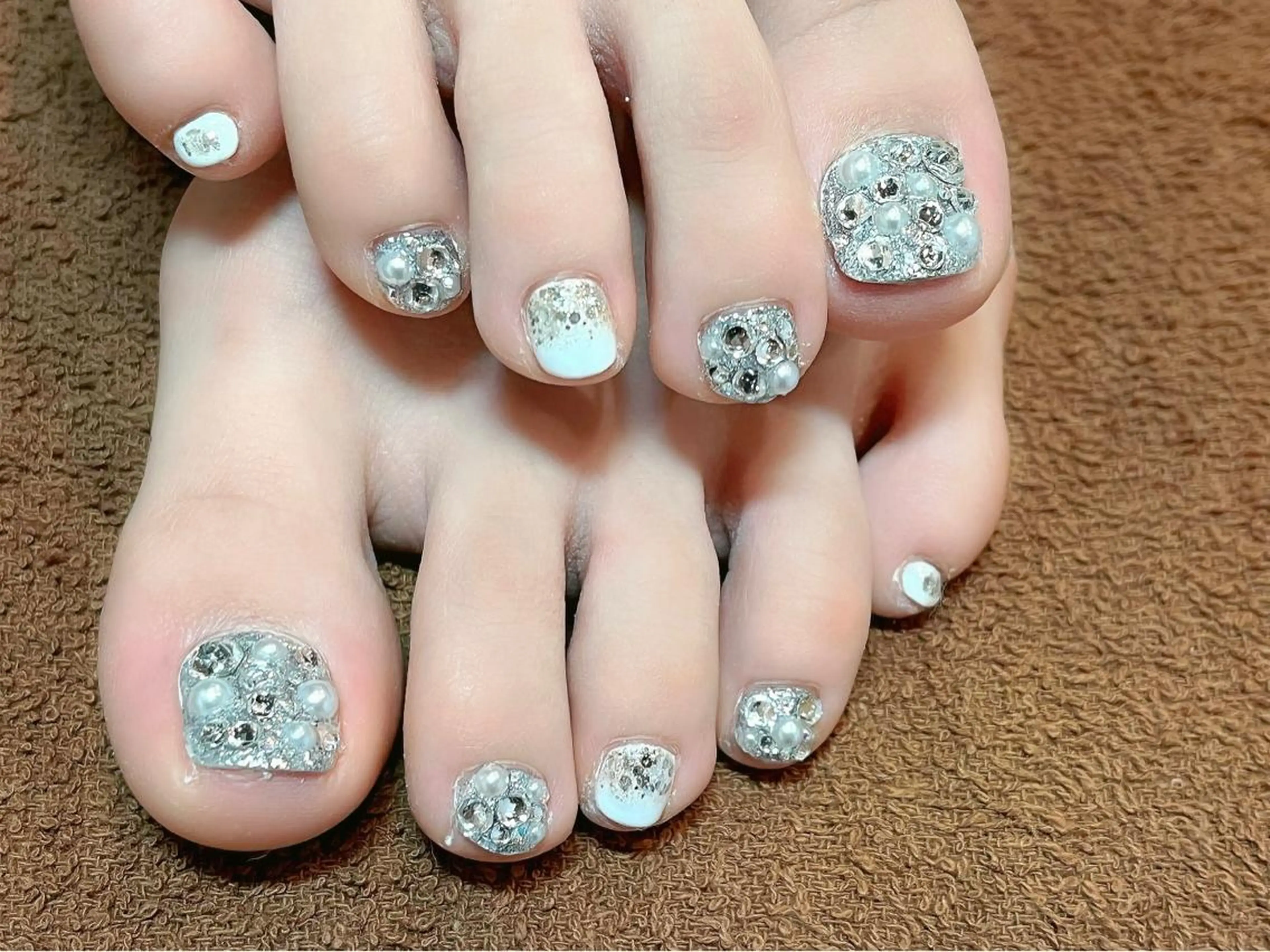 ネイル オーロラネイル フットネイル ハンドネイル Protea ❁⃘*.ﾟ清家 美穂のネイルデザイン