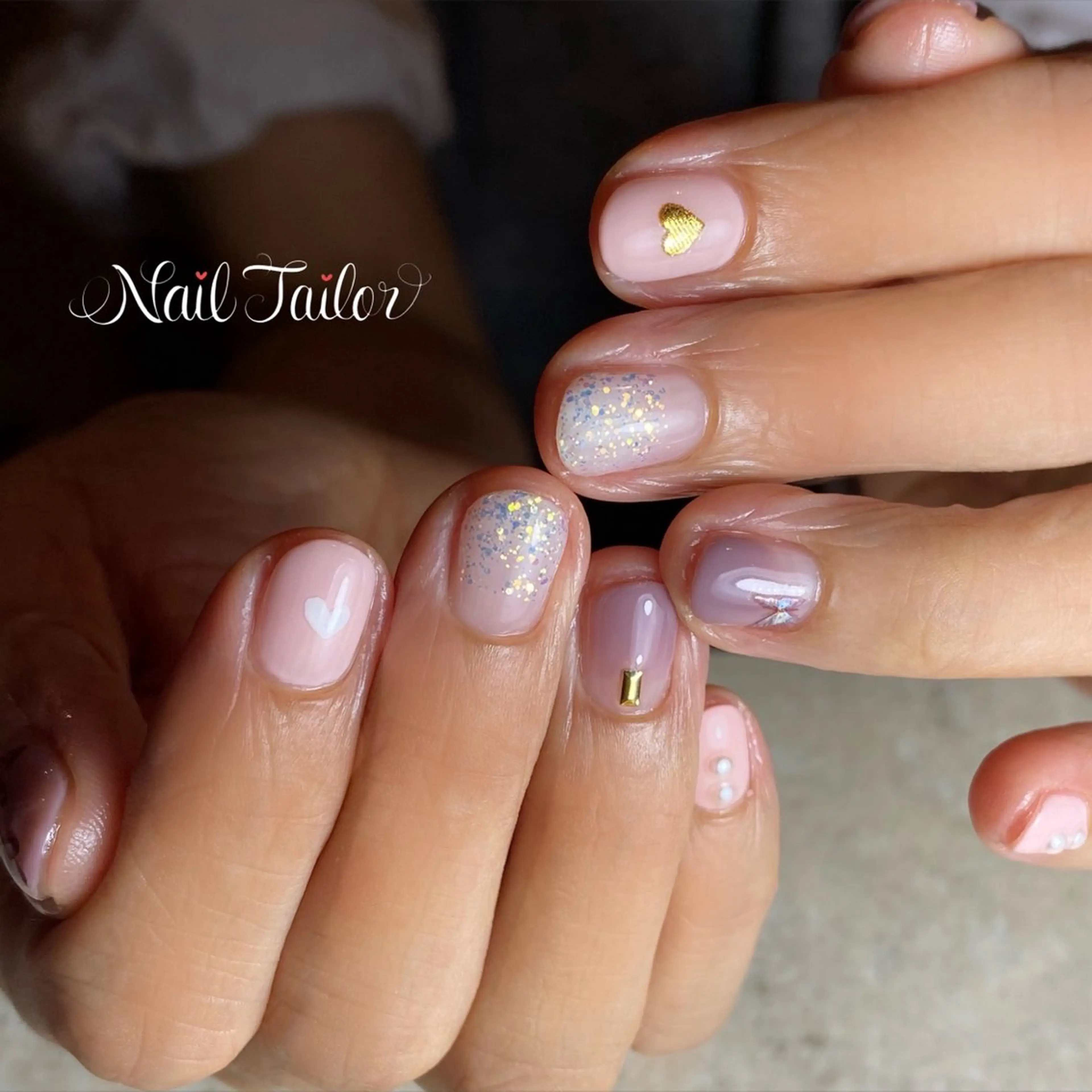 ネイル グラデーション ハート キラキラネイル ワンカラーネイル ショートネイル ハンドネイル NailTailor ネイルテイラーのネイルデザイン
