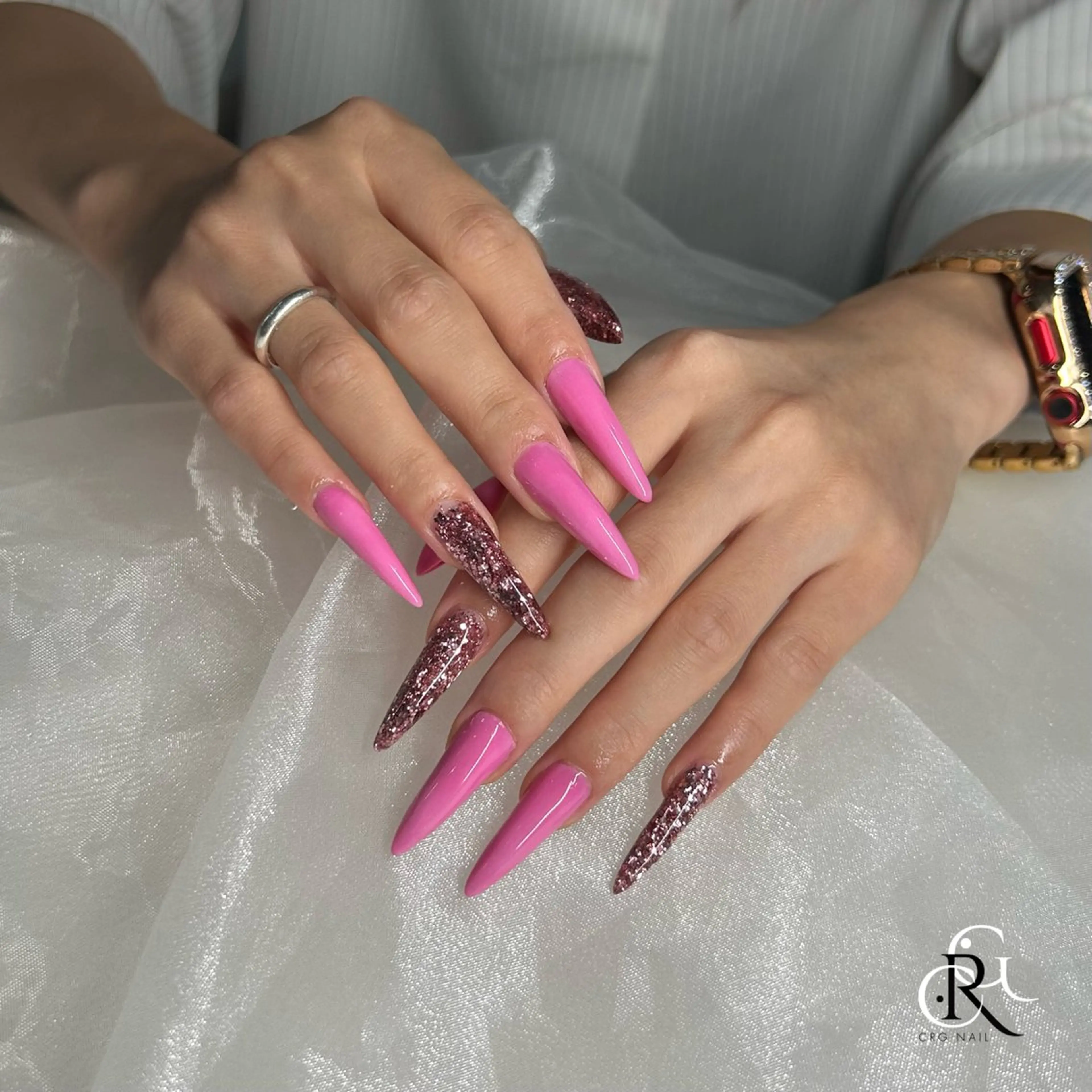 ロング ロング ハンドネイル CRGNAIL RENAのネイルデザイン