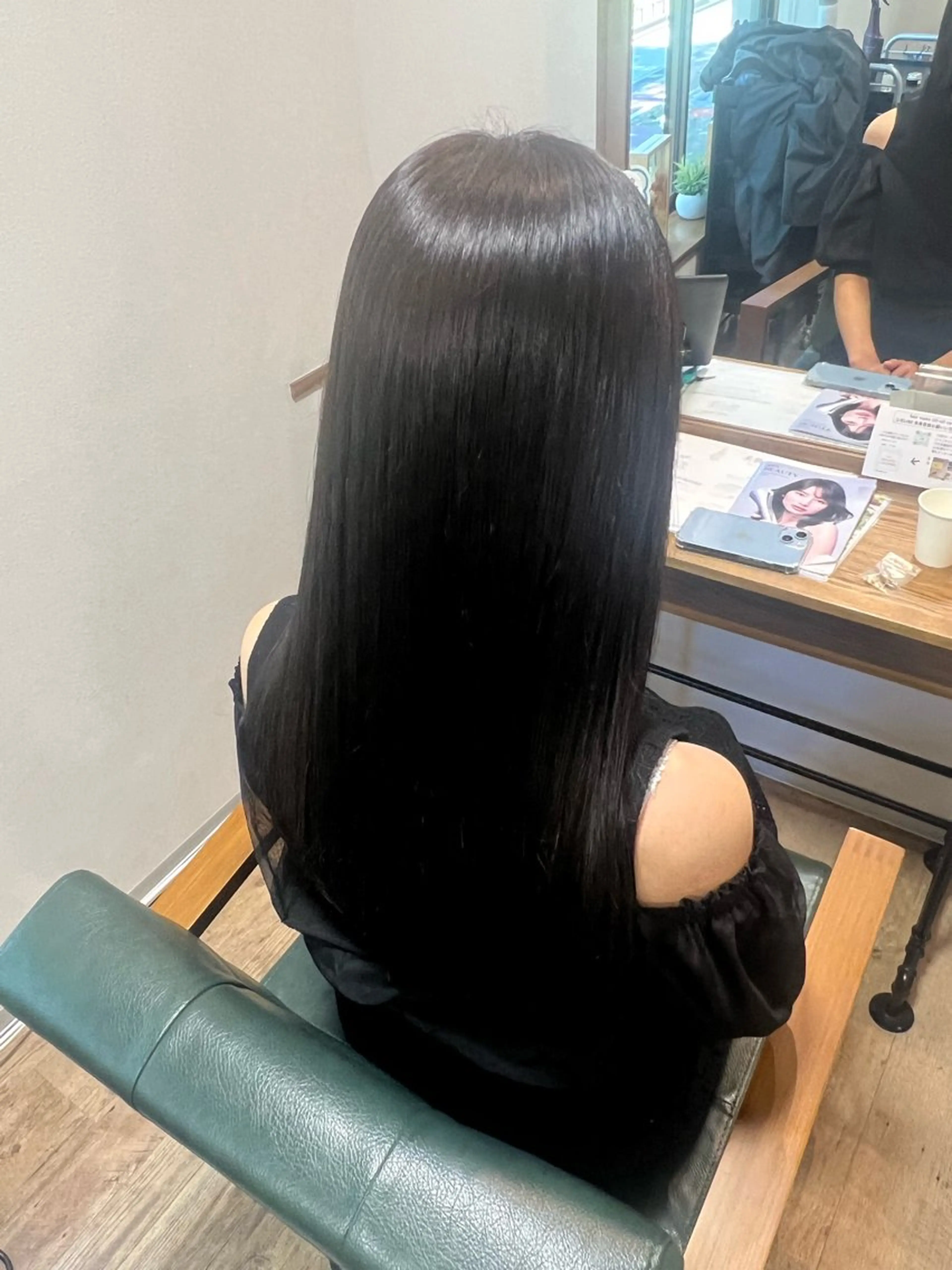 ロング 空 龍之介　カラー 特化/髪質改善/韓国のヘアスタイル