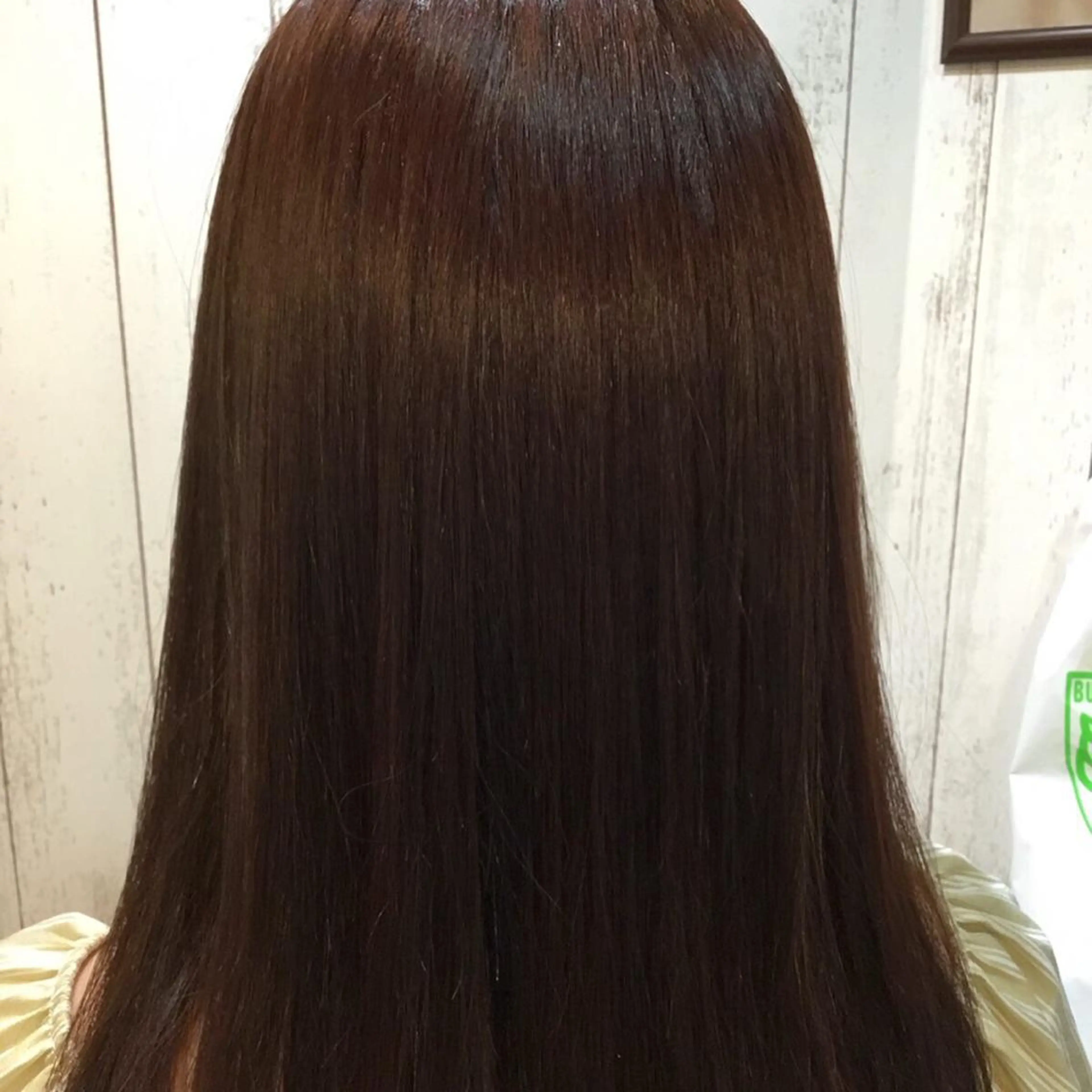 セミロング カラー embrace エンブレイスのヘアスタイル