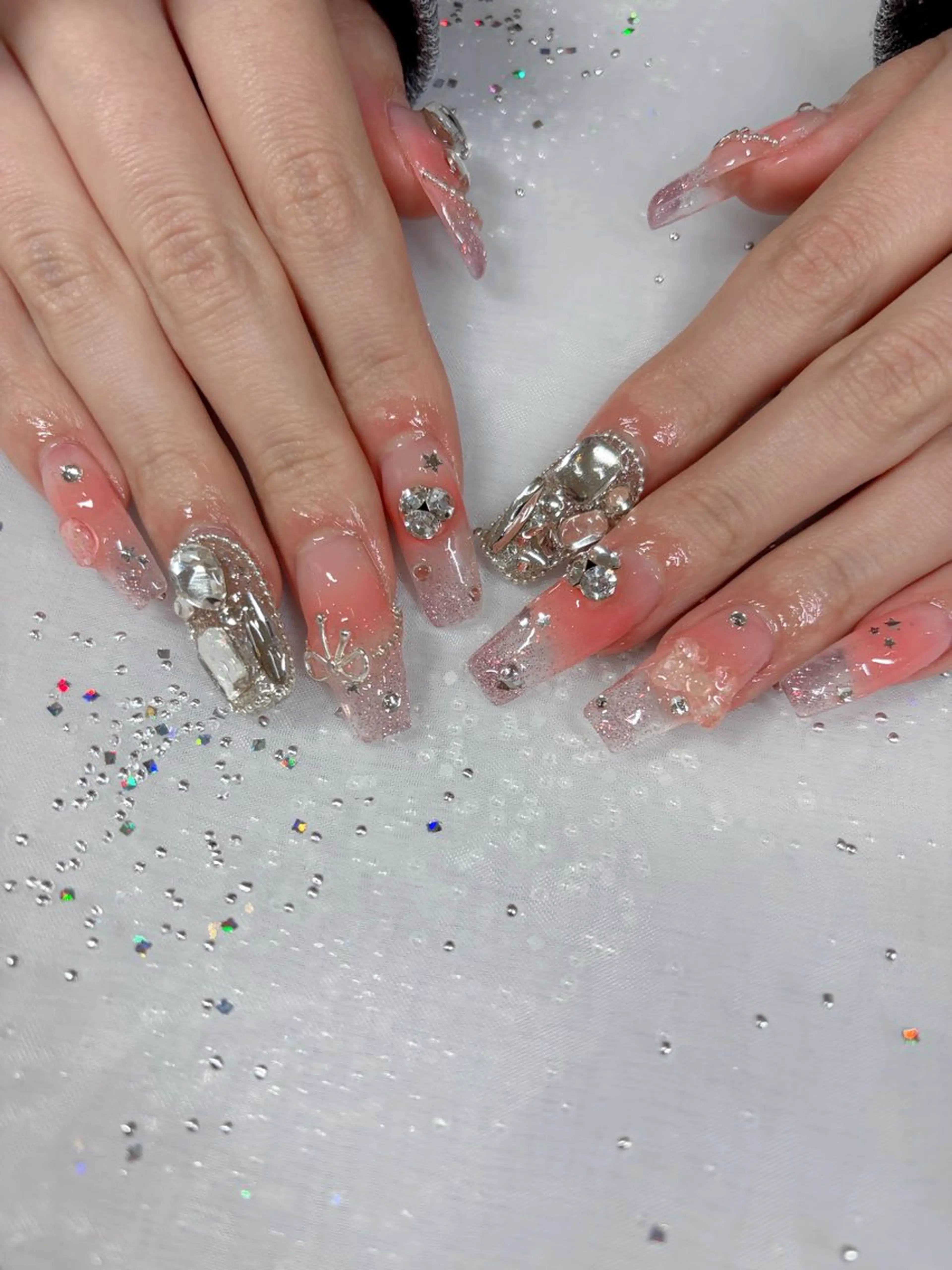 ネイル キラキラネイル ピンク リボン ハンドネイル 覚王山/池下/名古屋 Nachan🌸のネイルデザイン