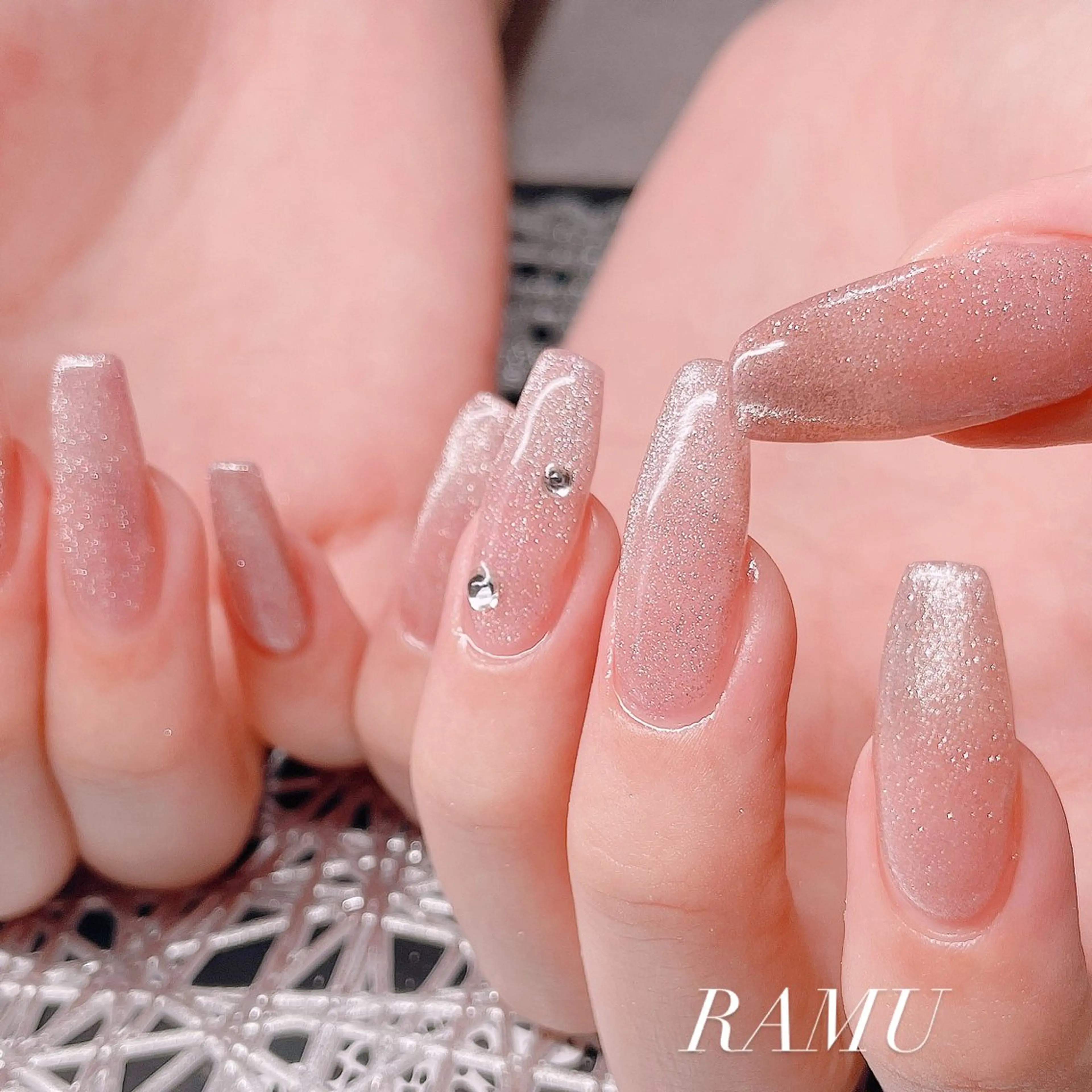 ネイル ハンドネイル 林 茉美のマツエク・マツパデザイン