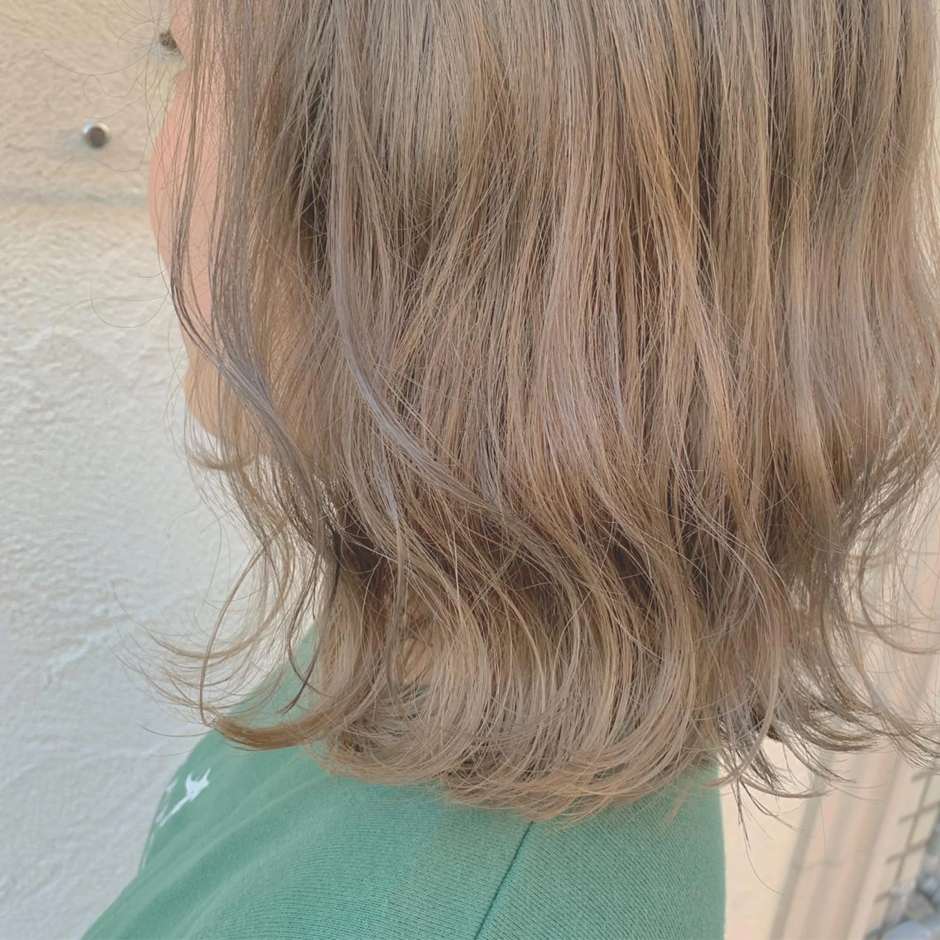 今月限定❣️[ケアブリーチがお得]❣️ケアブリーチ＋全体カラー＋トリートメントが12980円❣️の写真