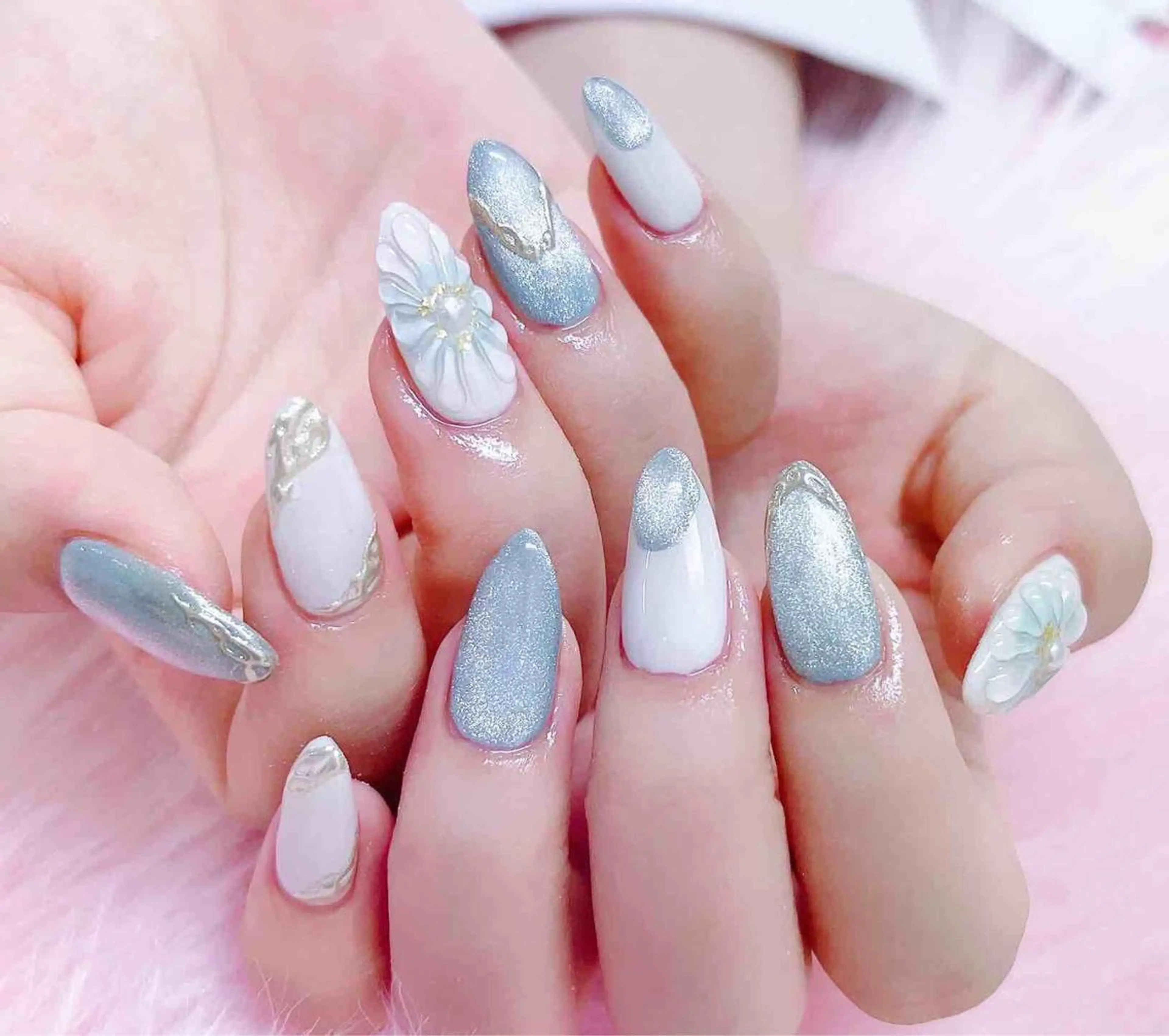 ネイル ハンドネイル MoonNail ユリ🌸のネイルデザイン
