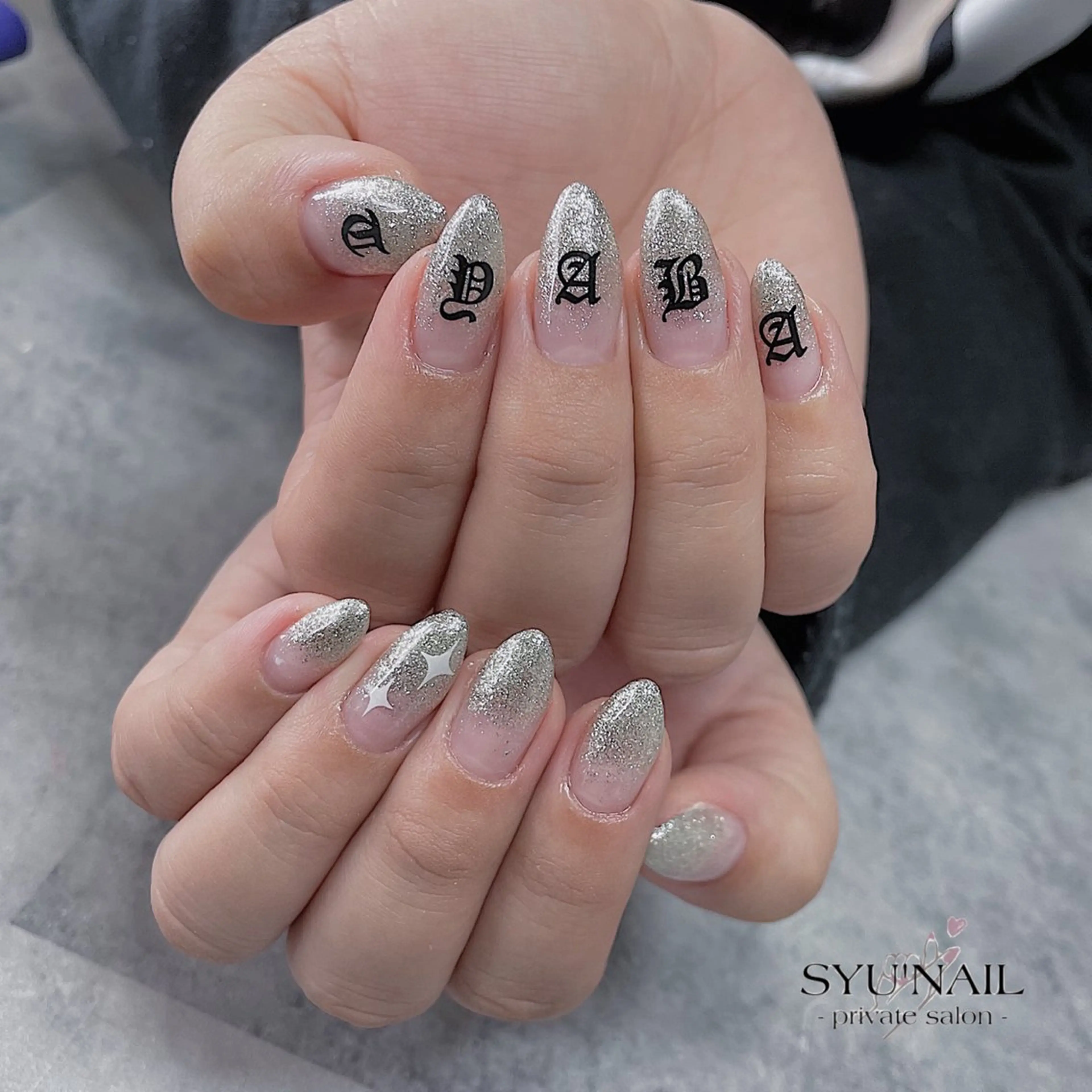 ミディアム ハンドネイル SYU'NAIL /YUKIのネイルデザイン