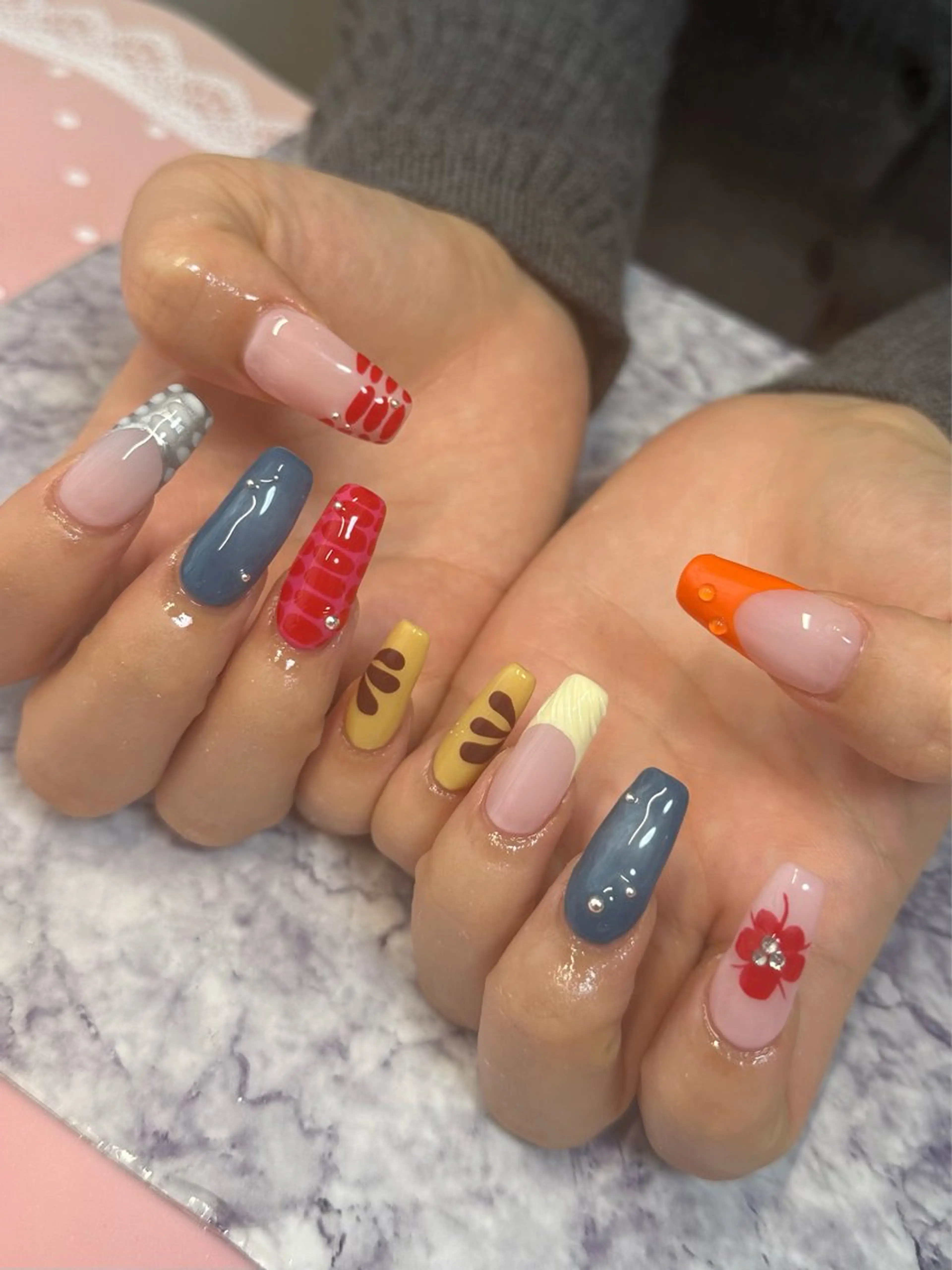 ネイル ハンドネイル Pretzels🥨 【プレッツェル】ミウのネイルデザイン