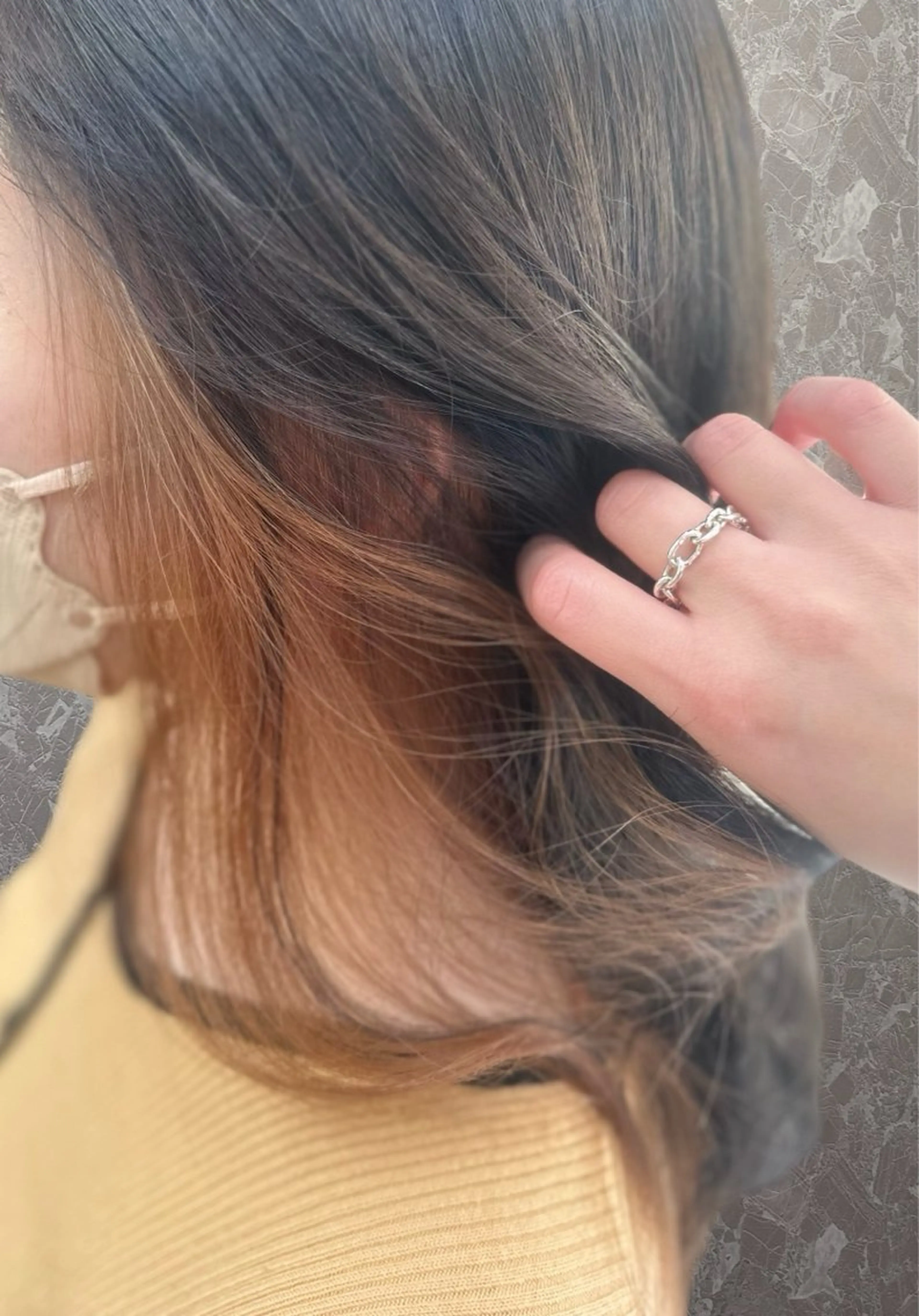 ミディアム 横田 ひかるのヘアスタイル