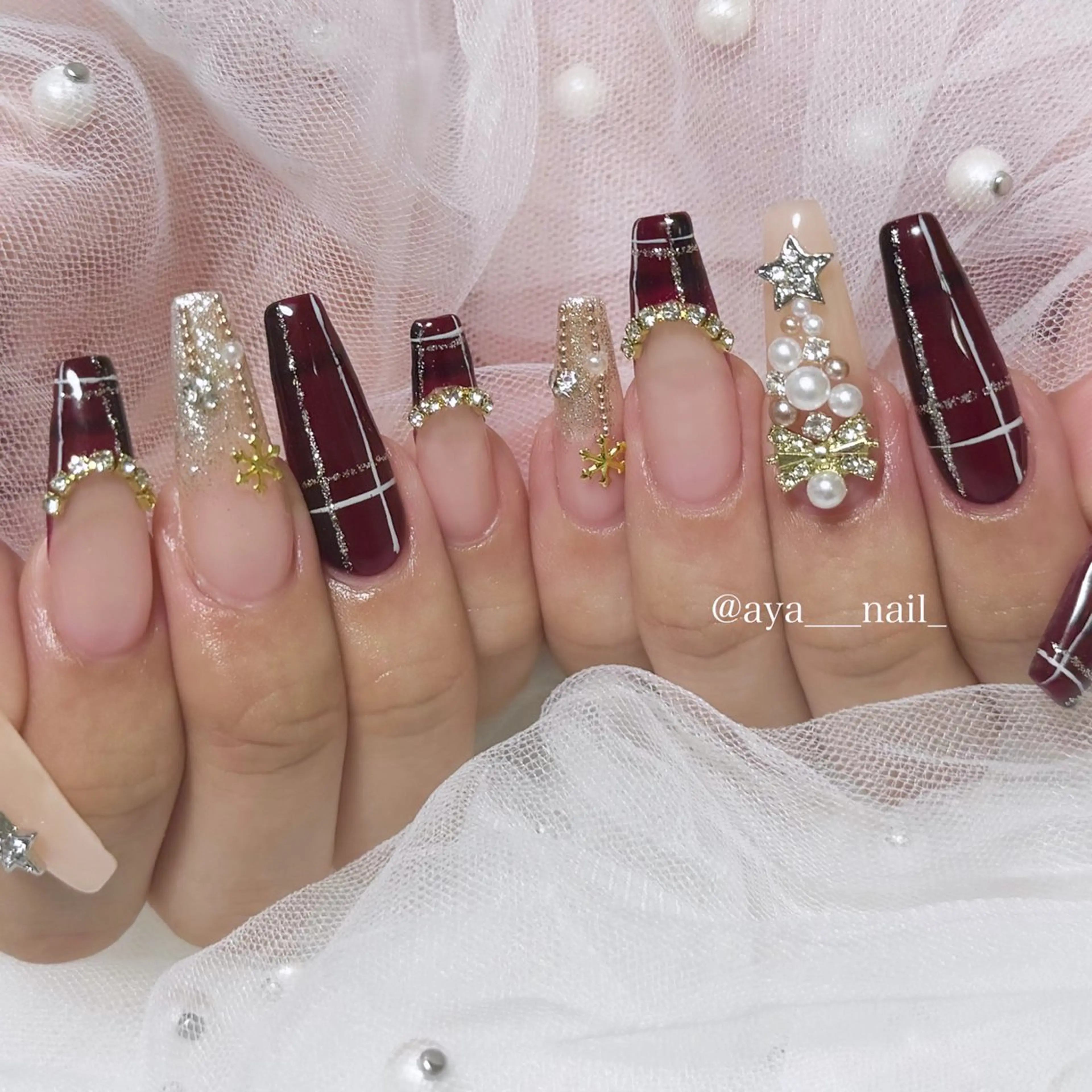 ネイル Roi〈ロワ〉 ayanaのネイルデザイン