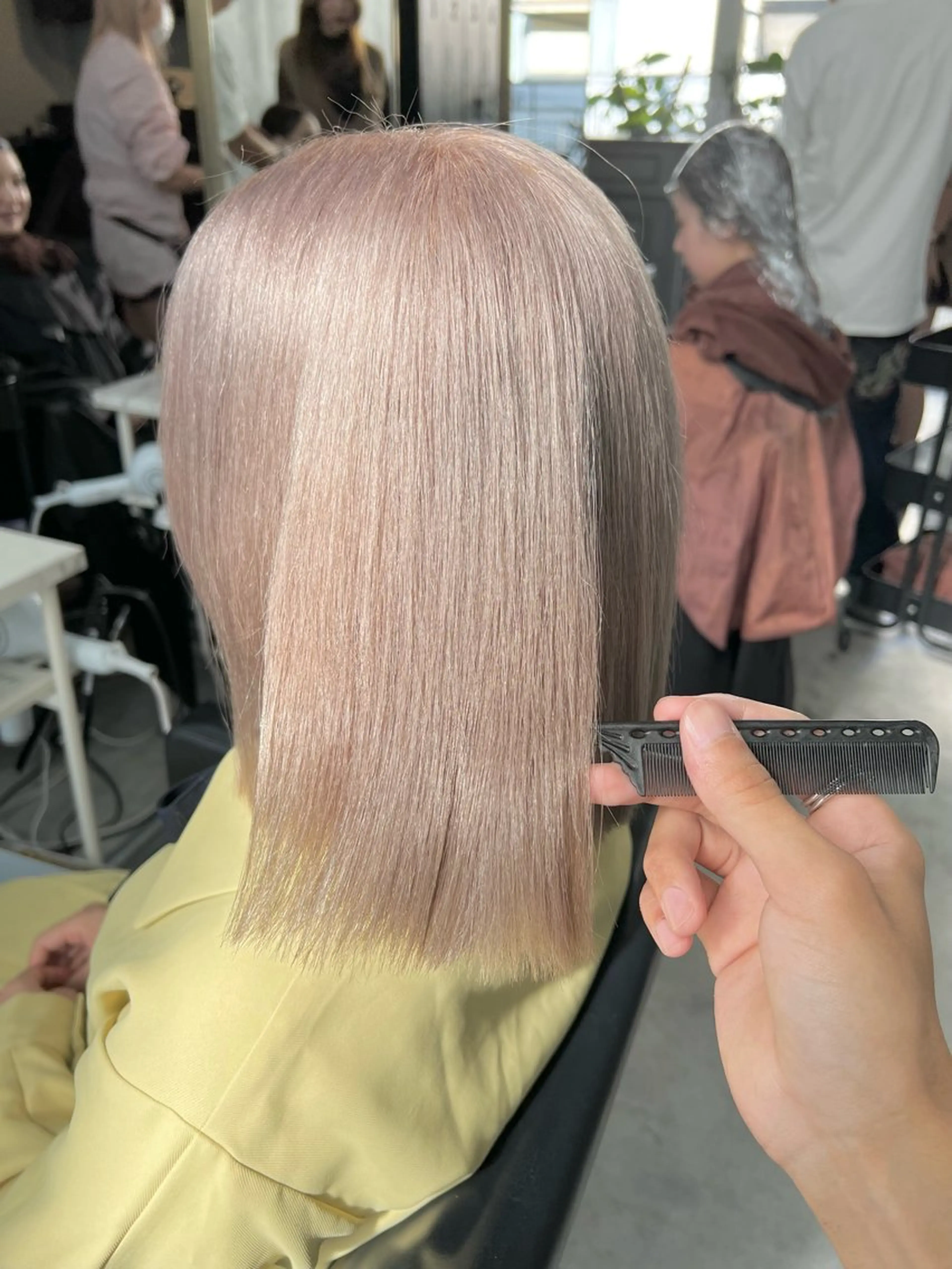 セミロング カット ヘアカラー トリートメント ヘアセット 🫧艶ダブルカラー ブリーチ🫧トモヤのヘアスタイル