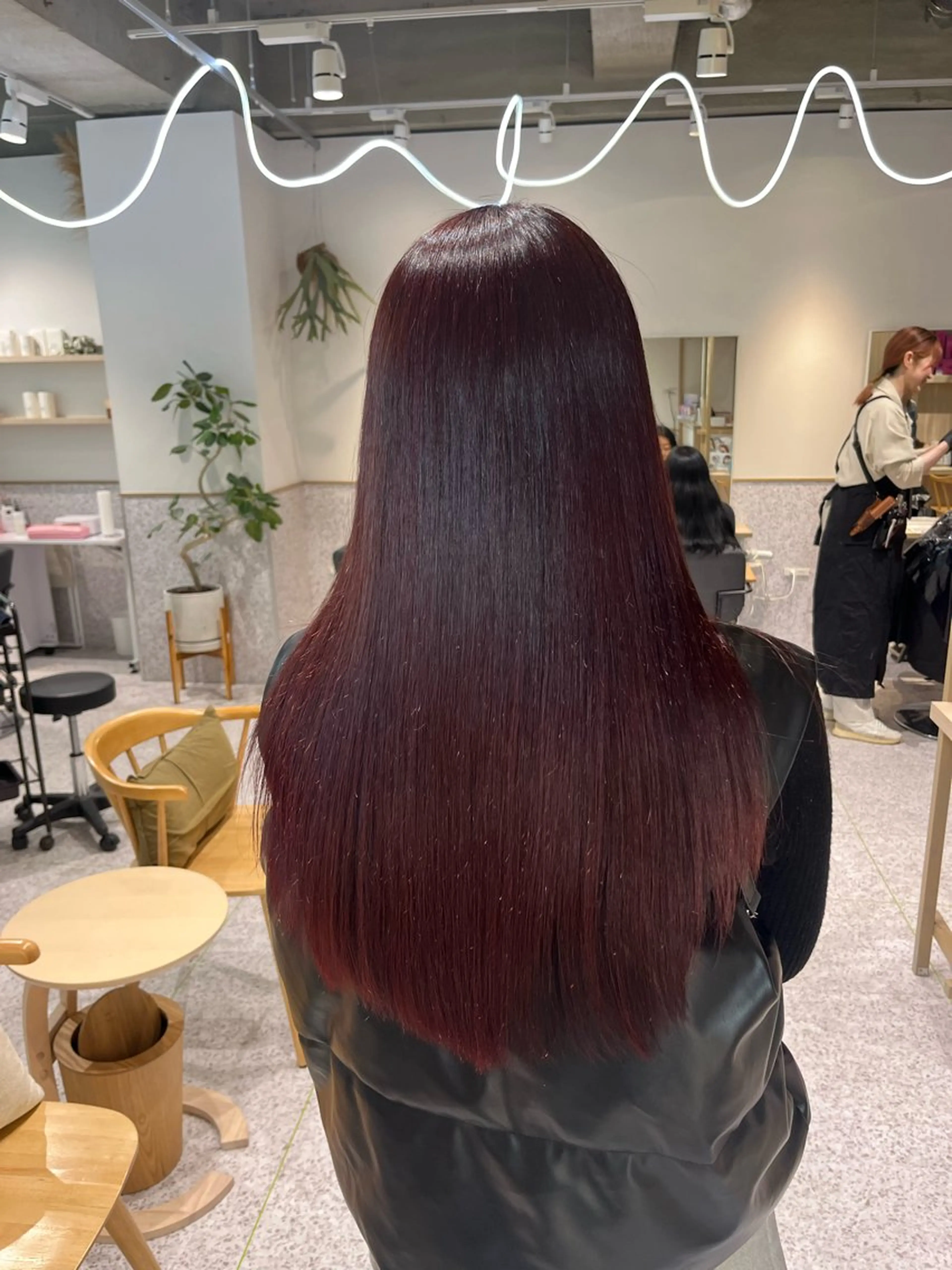 ロング カラー ダブルカラー イヤリングカラー ハイトーンカラー インナーカラー 顔周りカット ヘアカラー トリートメント 髪質改善&艶カラー/ ほんだあみ (♡)のヘアスタイル
