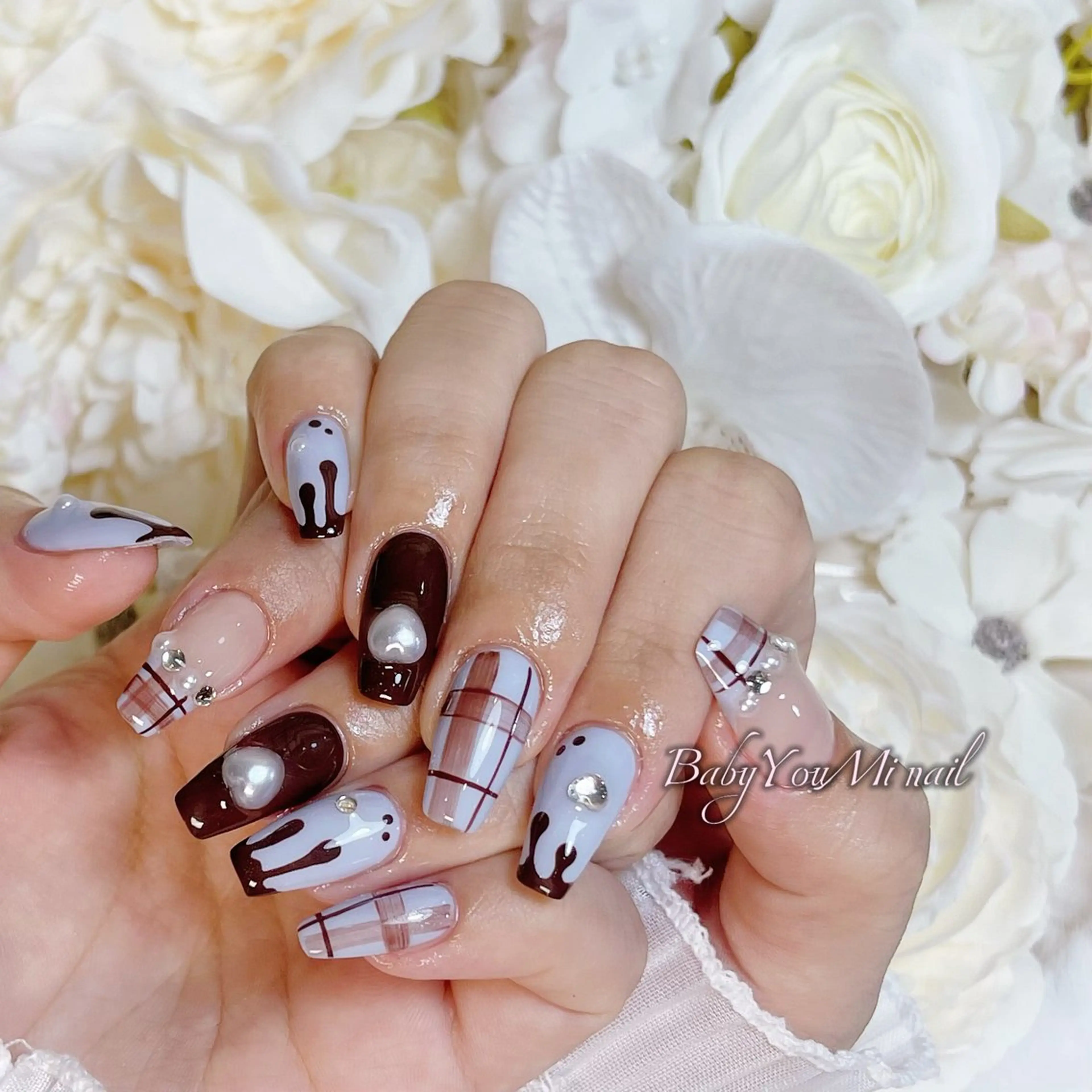 ネイル オーロラネイル 成人式 フットネイル フレンチネイル ジェルネイル ハンドネイル Oomiya 服部のネイルデザイン
